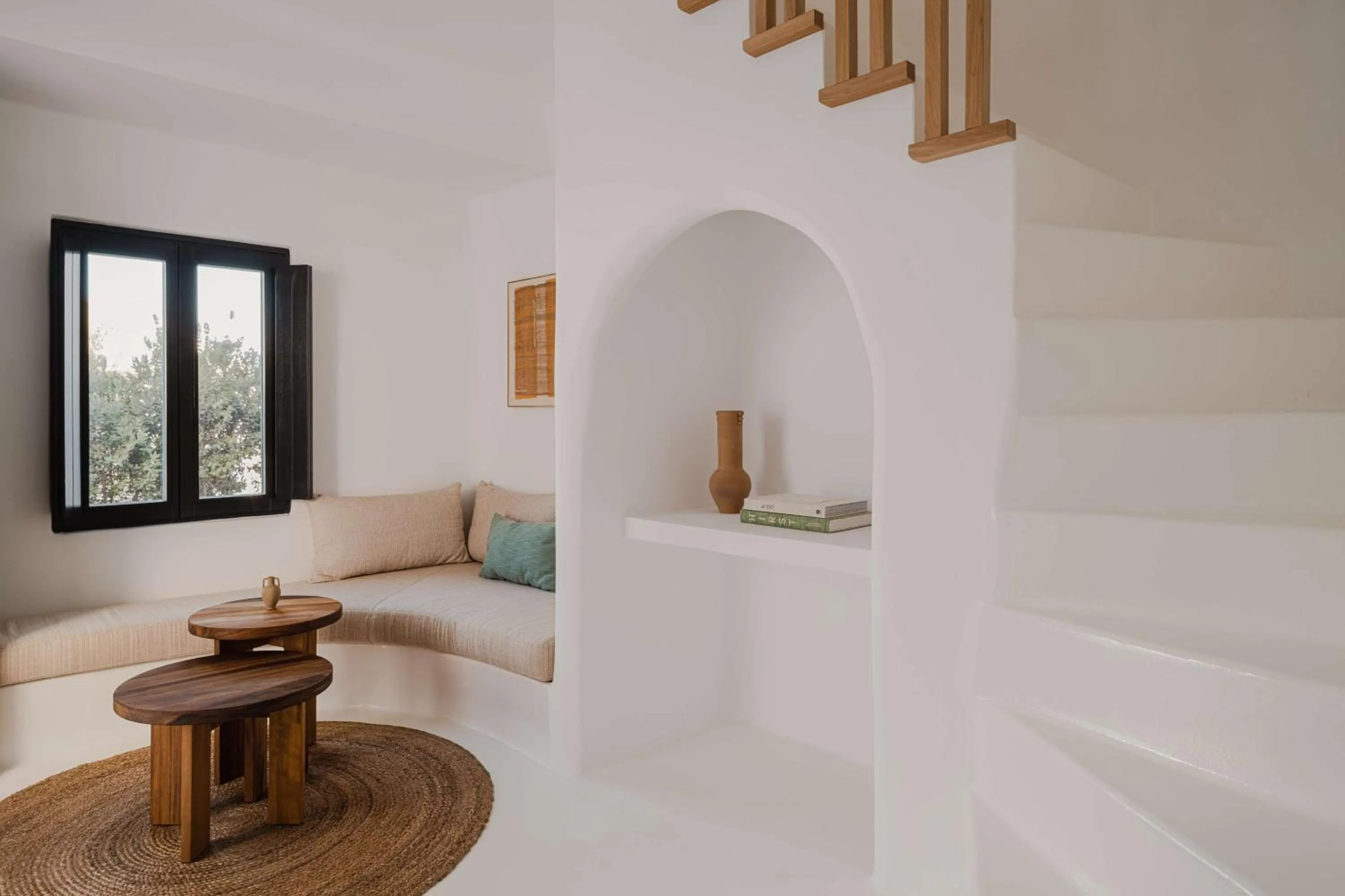 Photo of the whole room in Nobu Hotel Santorini