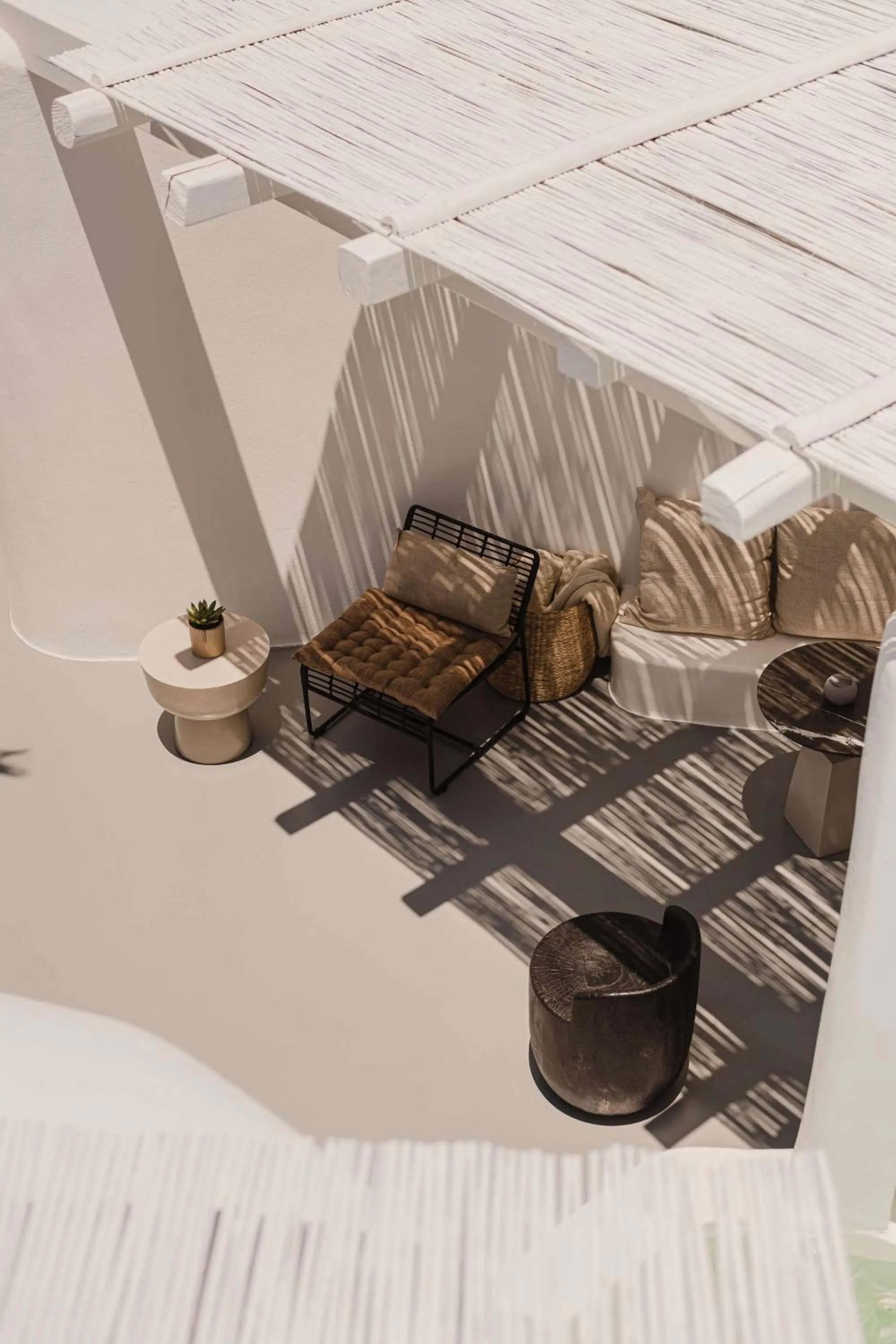 Patio in Nobu Hotel Santorini