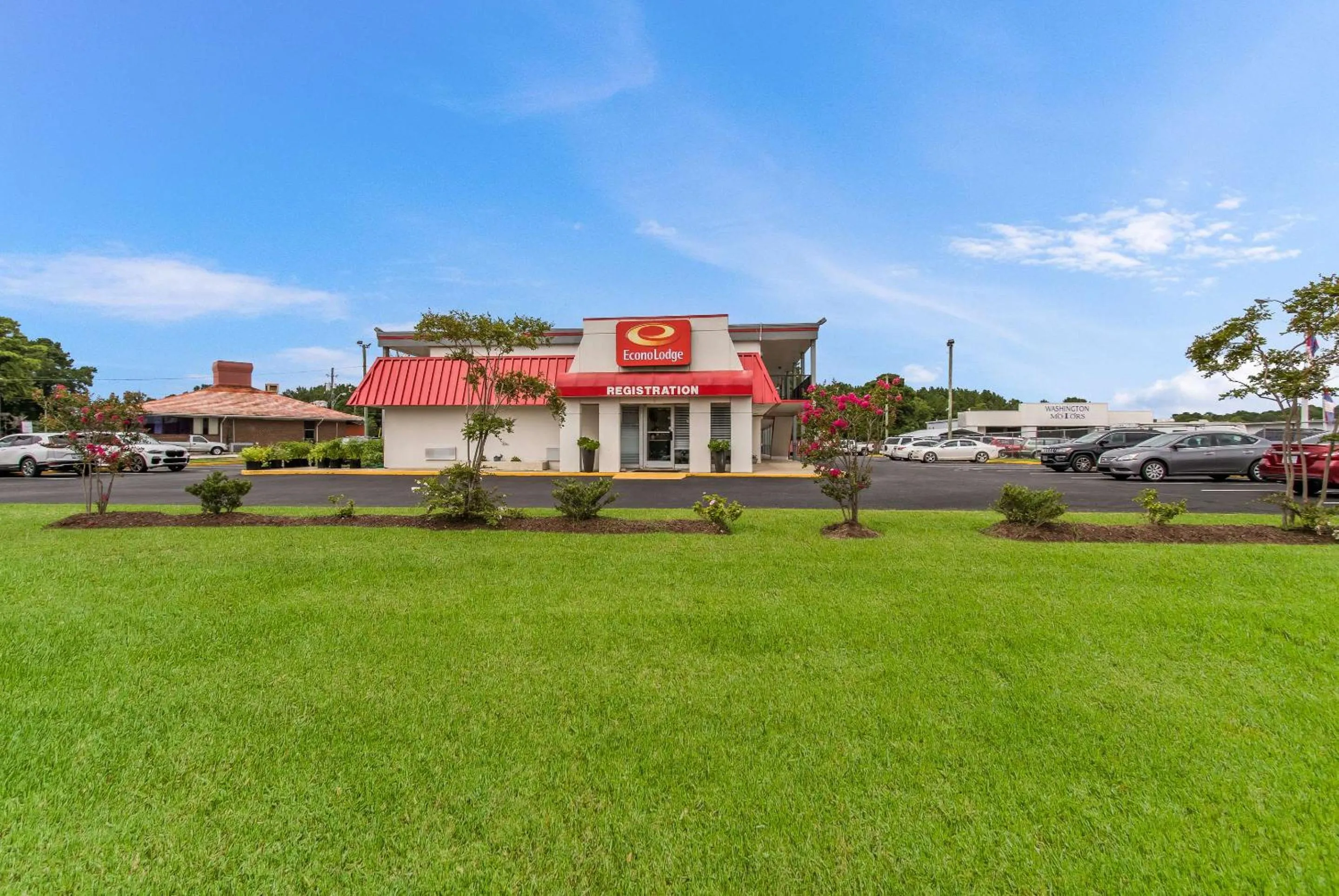 Property building in Econo Lodge Washington NC North