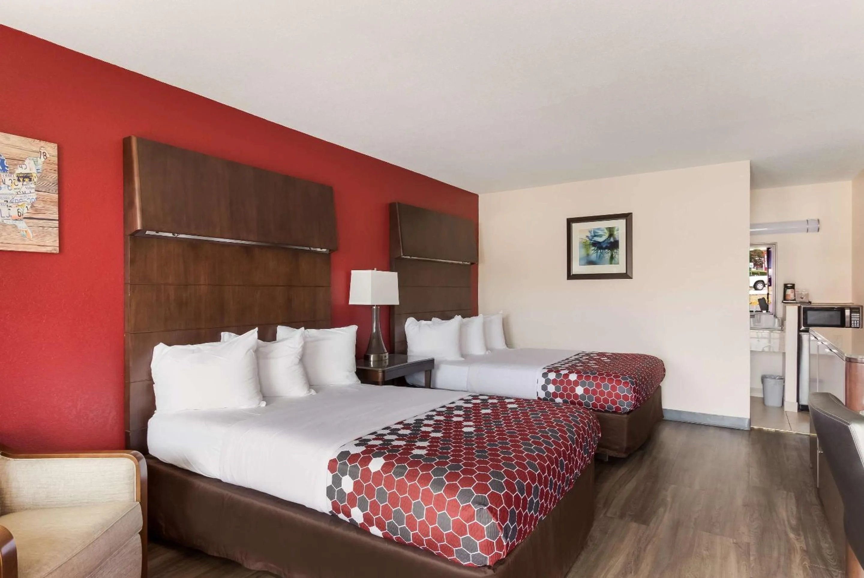 Bedroom, Bed in Econo Lodge Washington NC North