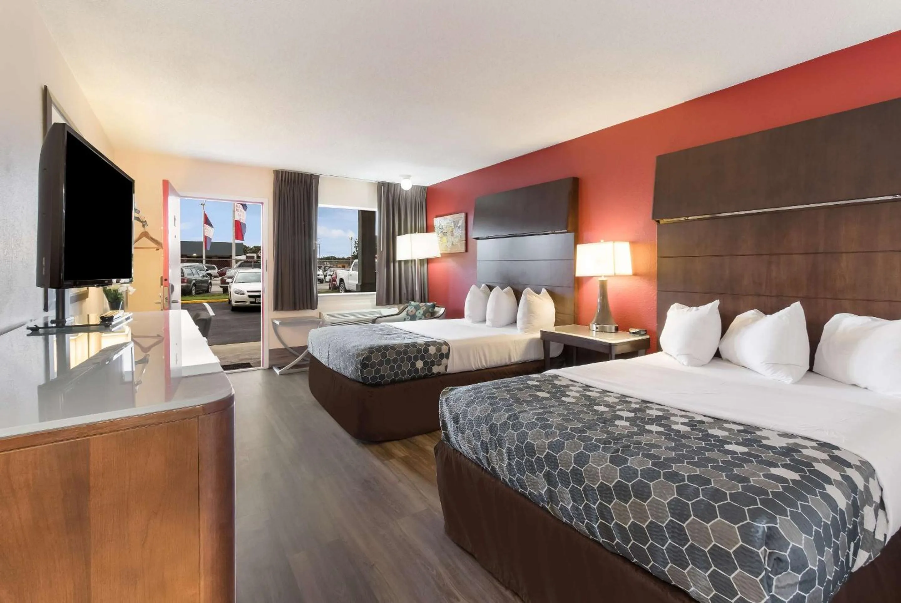 Bedroom, Bed in Econo Lodge Washington NC North