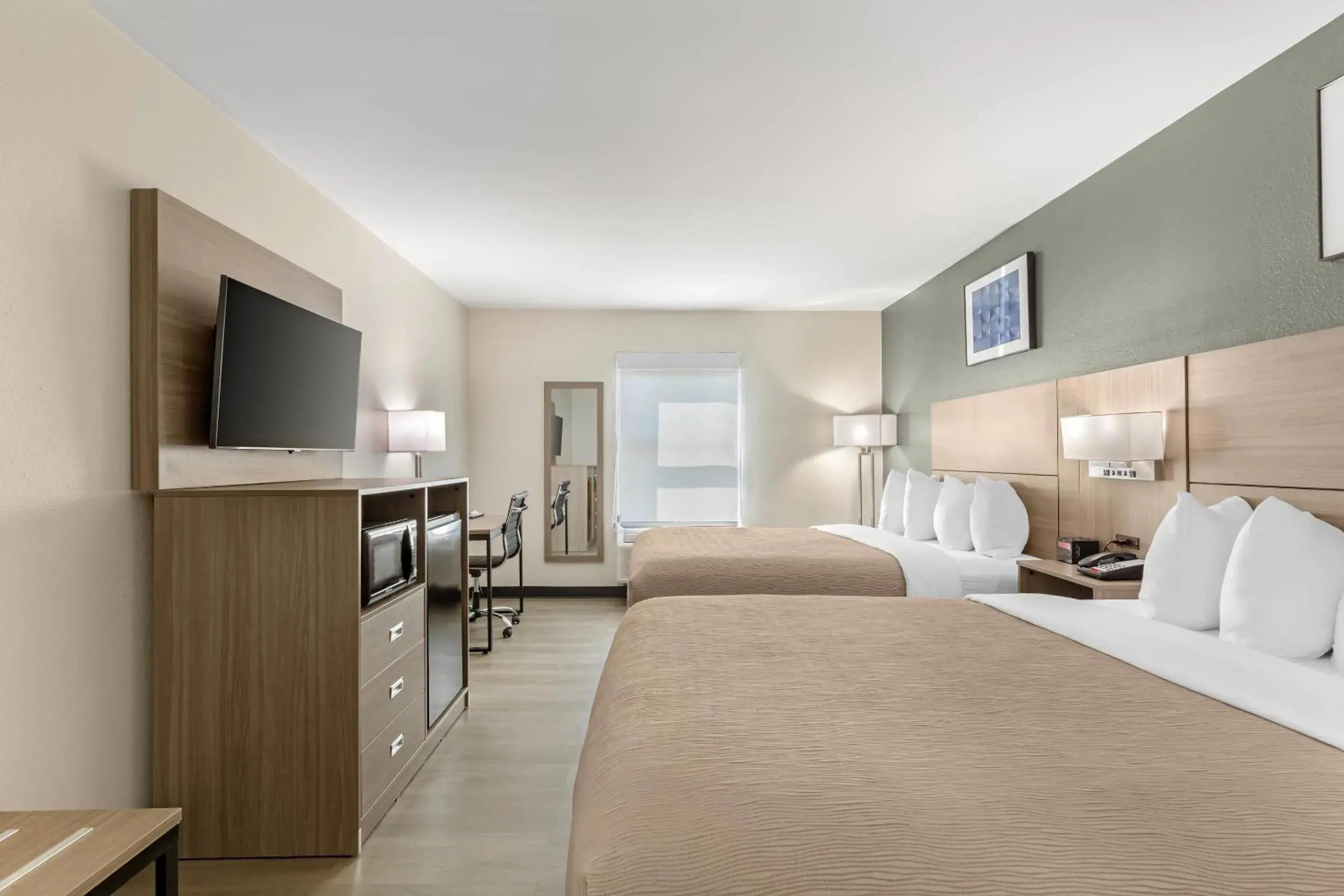 Bedroom, Bed in Quality Inn Washington NC Bedroom, Bed in Quality Inn Washington NC