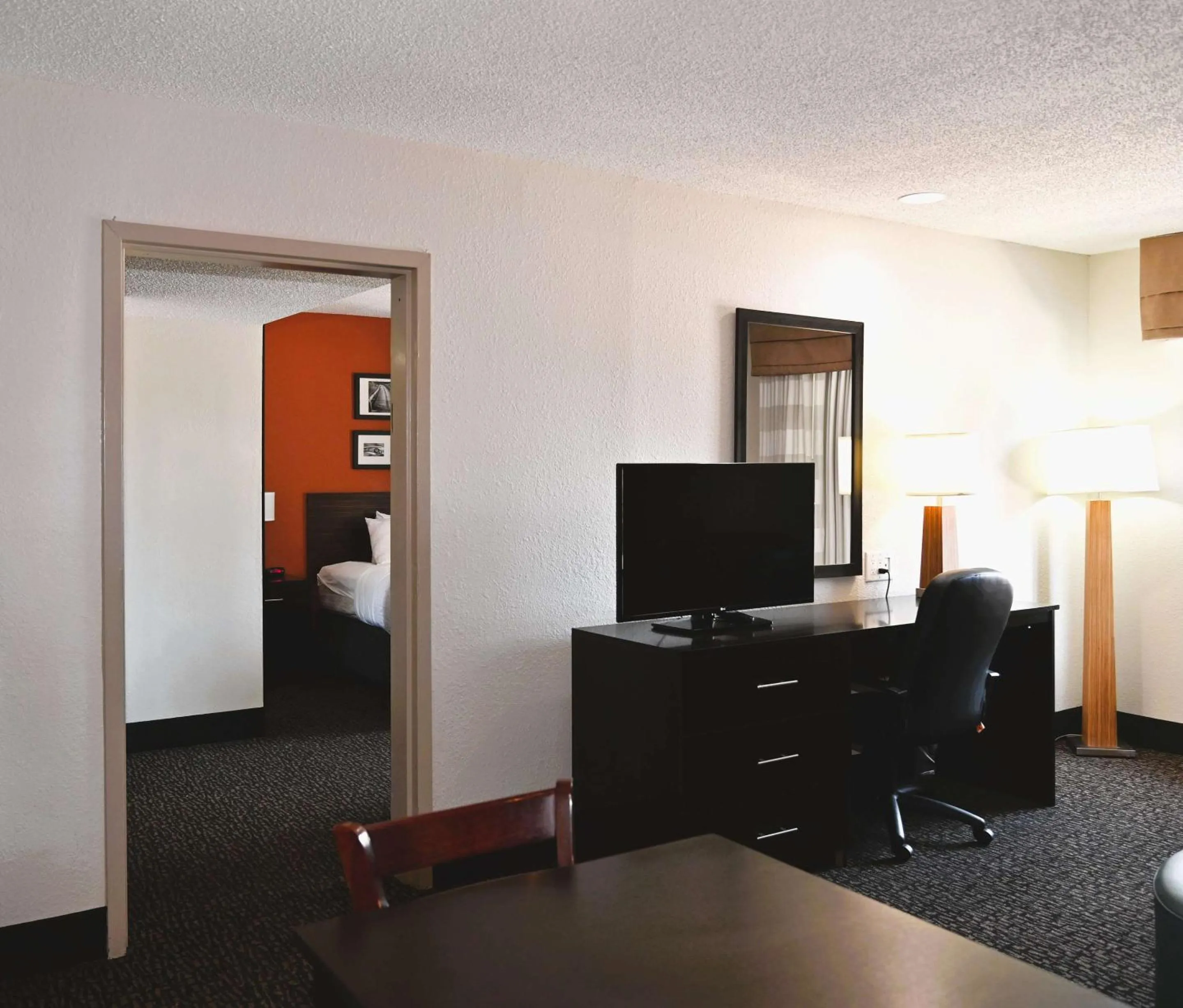 Bedroom, Bed in Sleep Inn & Suites Spring Lake - Fayetteville Near Fort Liberty
