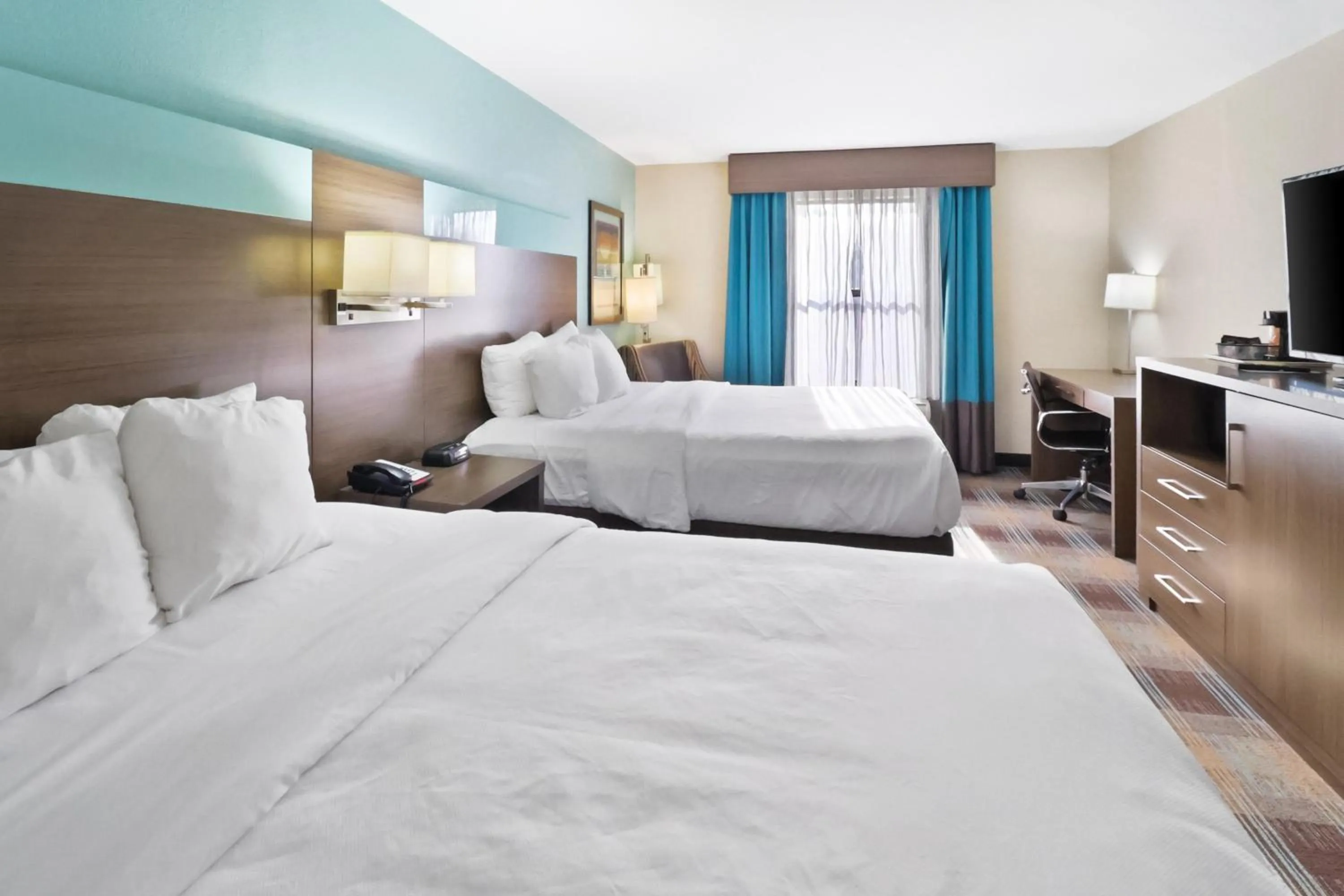 Bedroom, Bed in Comfort Inn Dunn near I-95