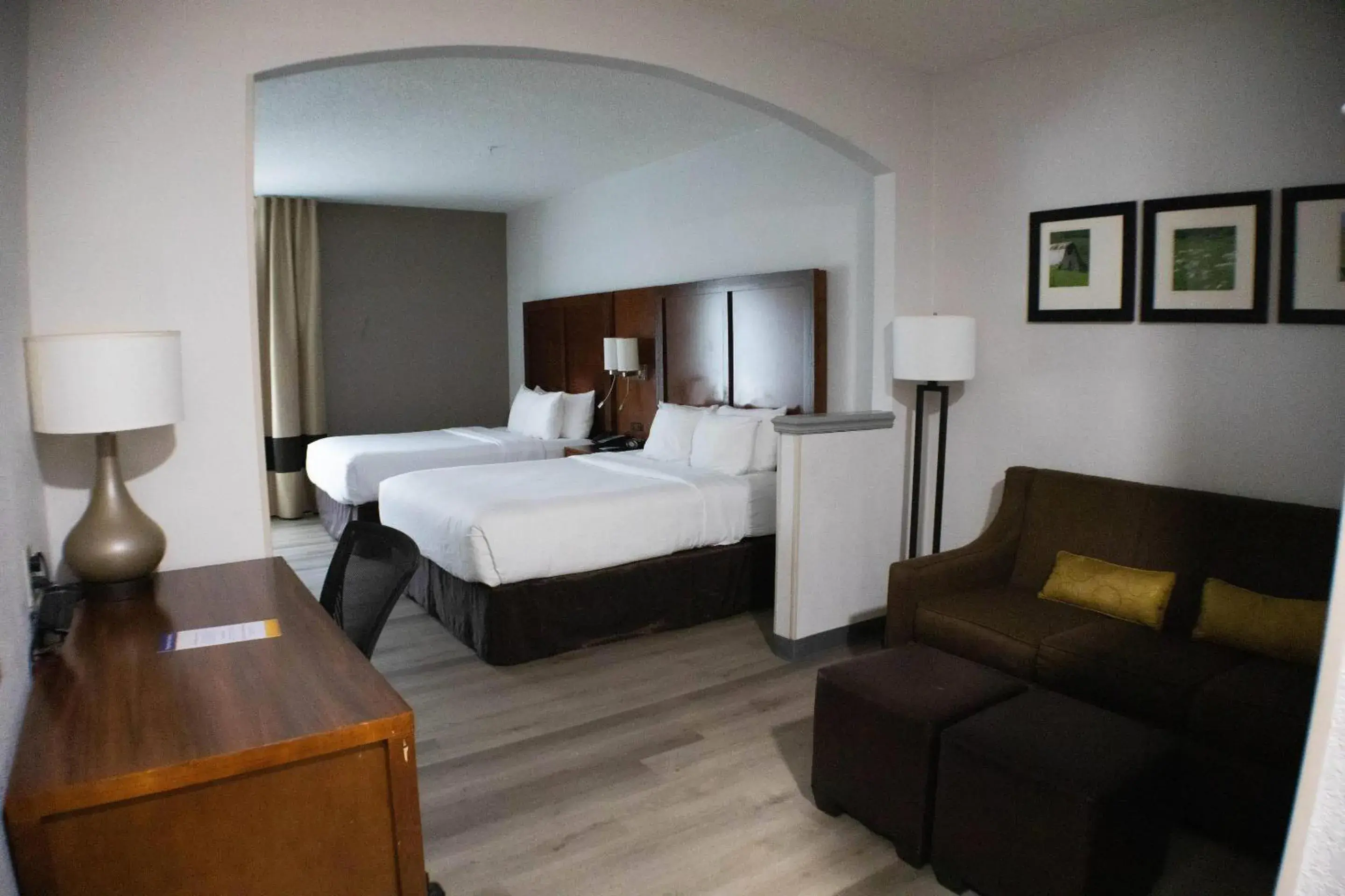 Queen Suite with 2 Queen Beds - Non-Smoking in Comfort Suites Salisbury I-85 Queen Suite with 2 Queen Beds - Non-Smoking in Comfort Suites Salisbury I-85