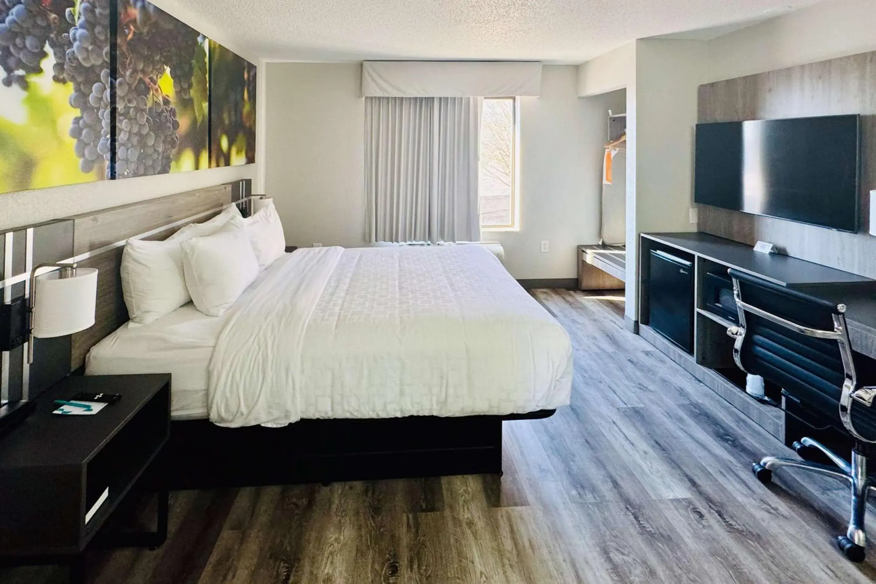 Bedroom, Bed in Clarion Pointe Albemarle Bedroom, Bed in Clarion Pointe Albemarle