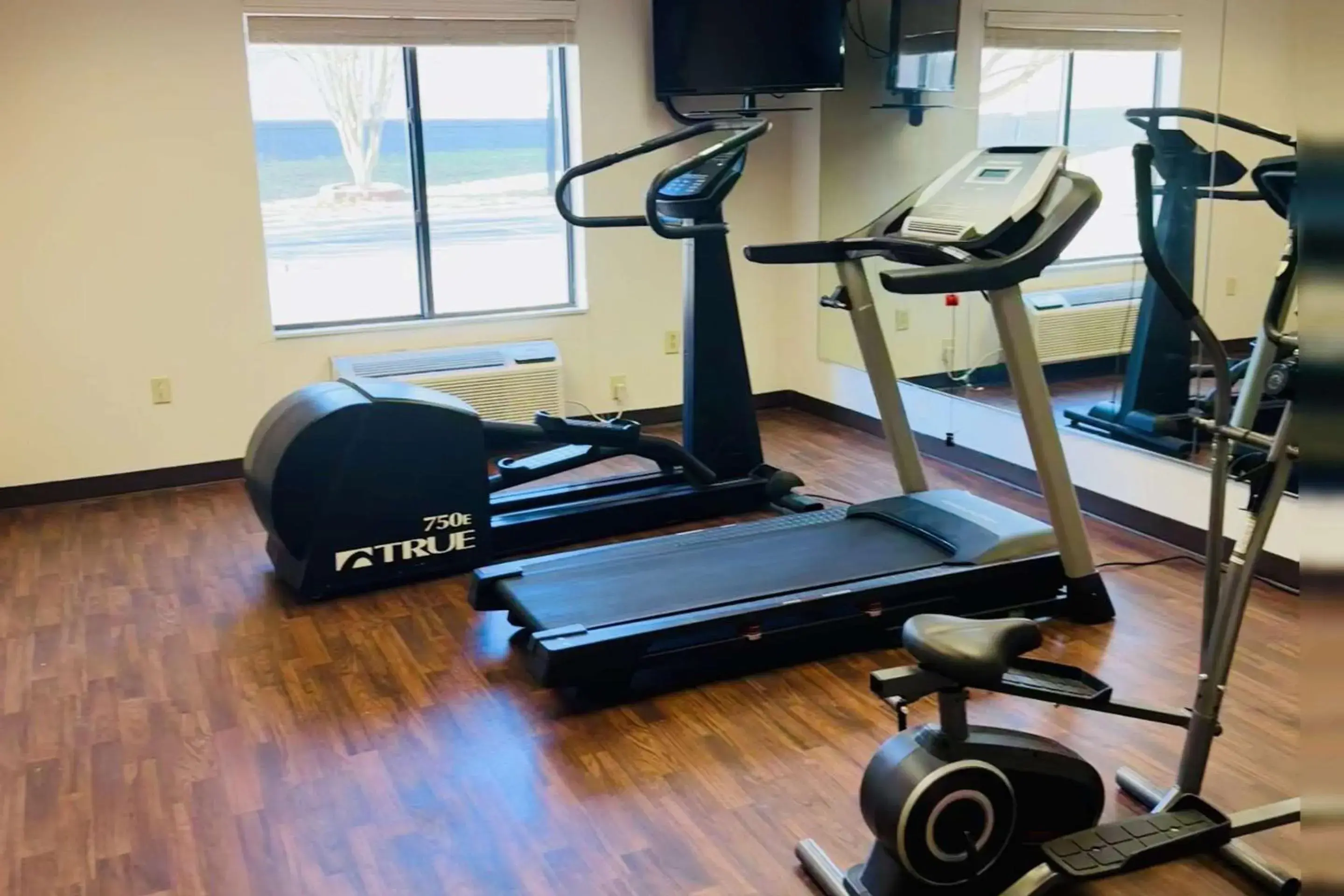Fitness centre/facilities in Clarion Pointe Albemarle Fitness centre/facilities in Clarion Pointe Albemarle