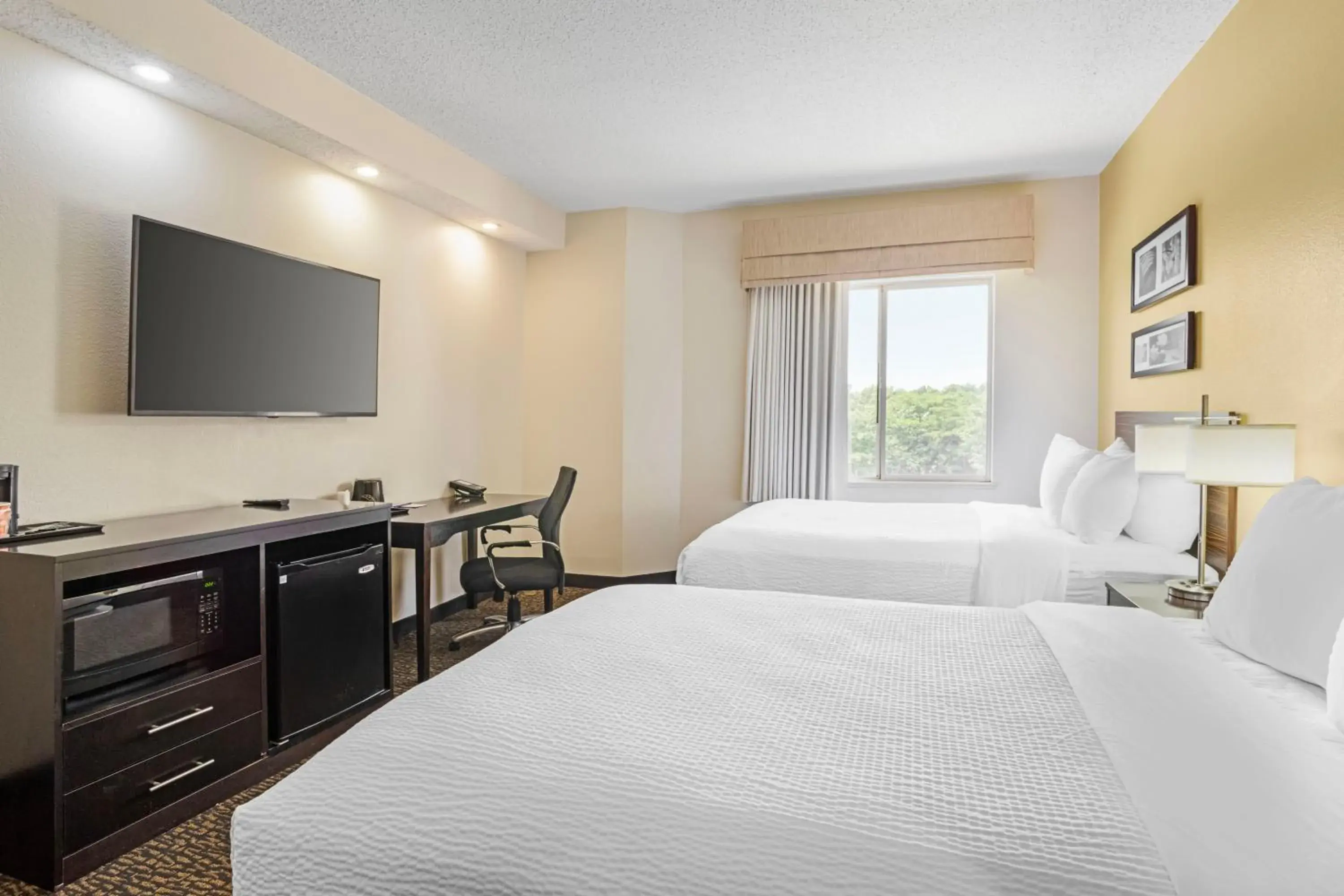 Bedroom, Bed in Sleep Inn & Suites at Concord Mills Bedroom, Bed in Sleep Inn & Suites at Concord Mills