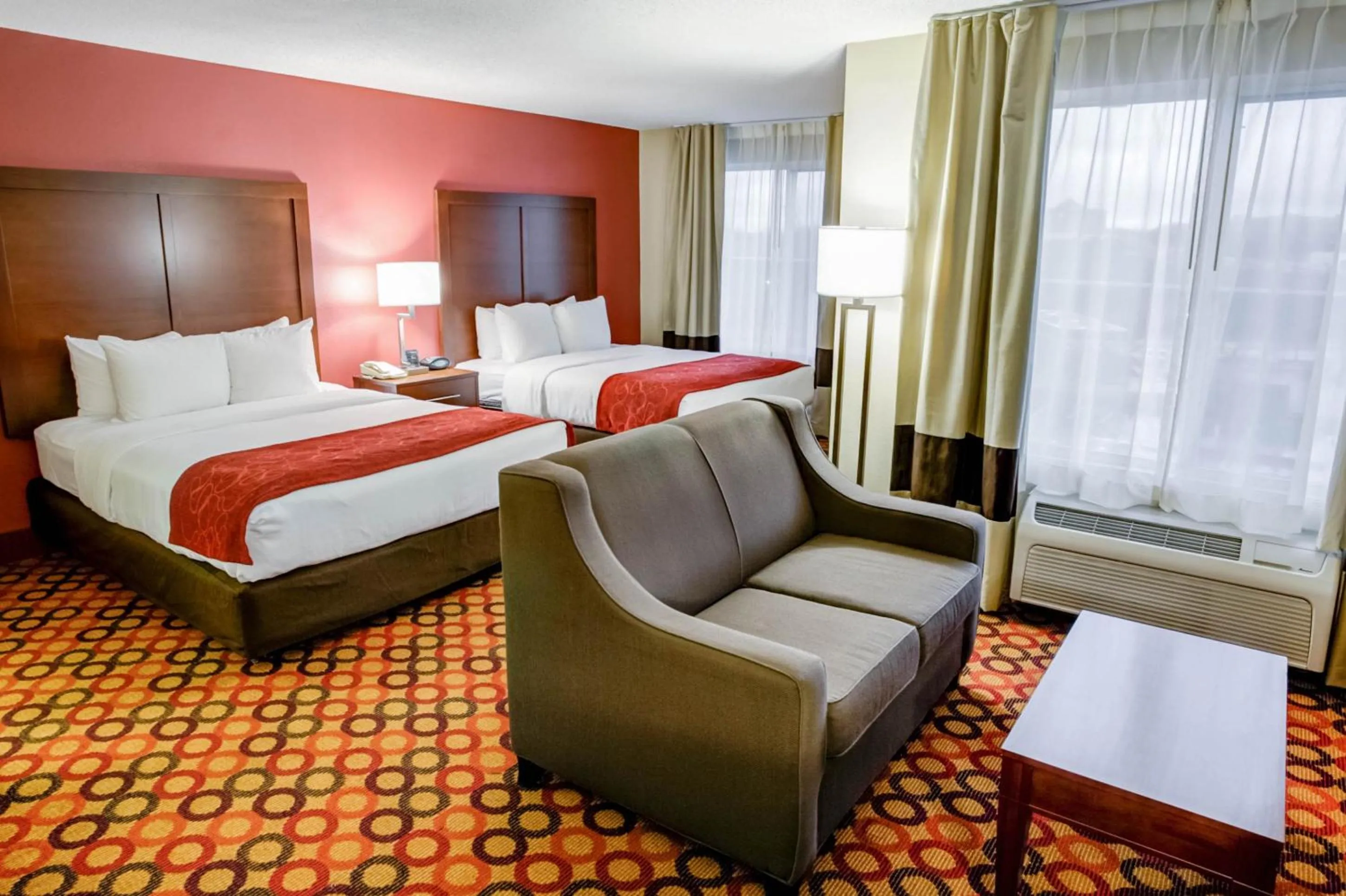 Photo of the whole room, Bed in Concord Suites by IHG