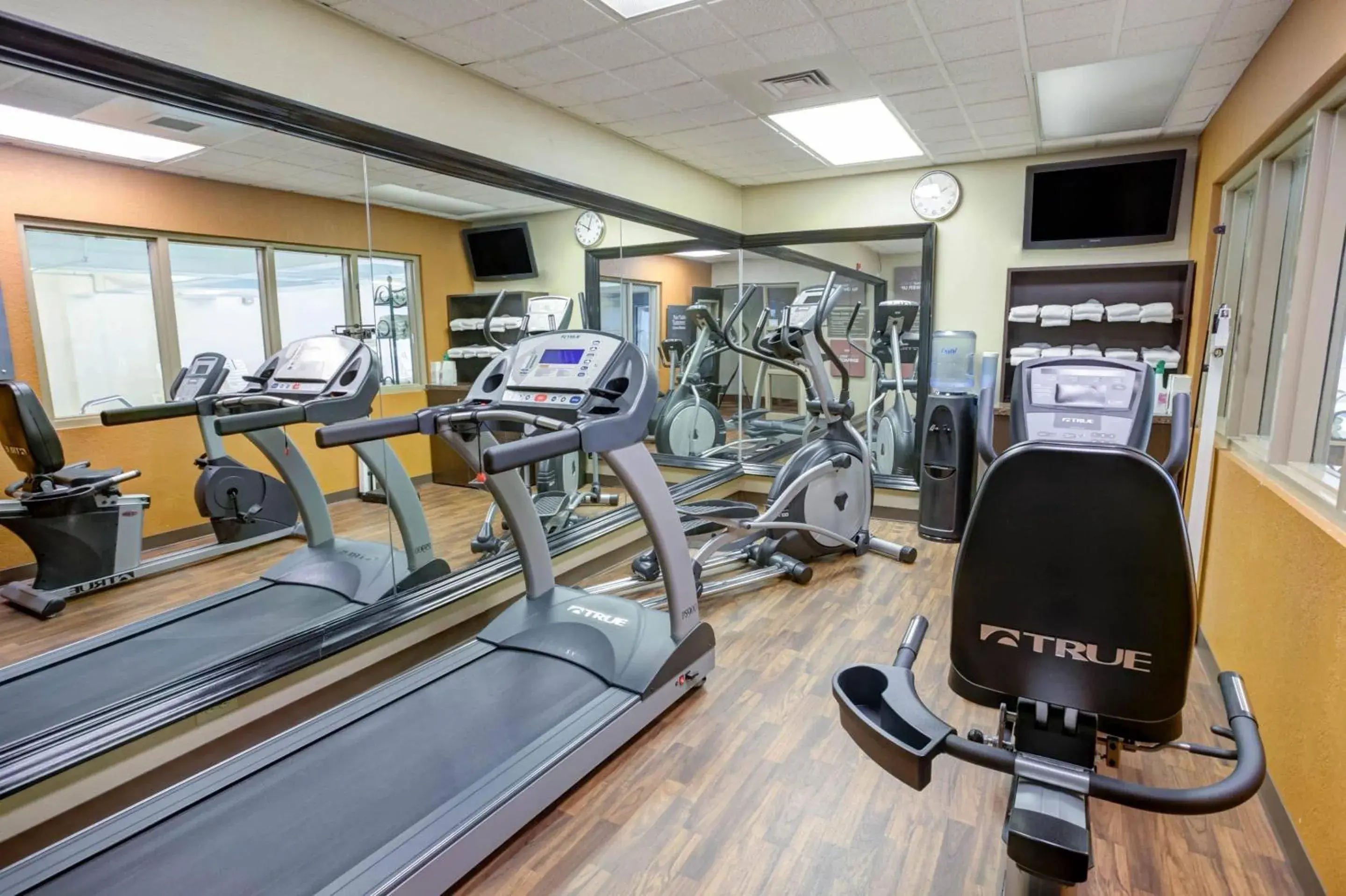 Fitness centre/facilities in Concord Suites by IHG Fitness centre/facilities in Concord Suites by IHG