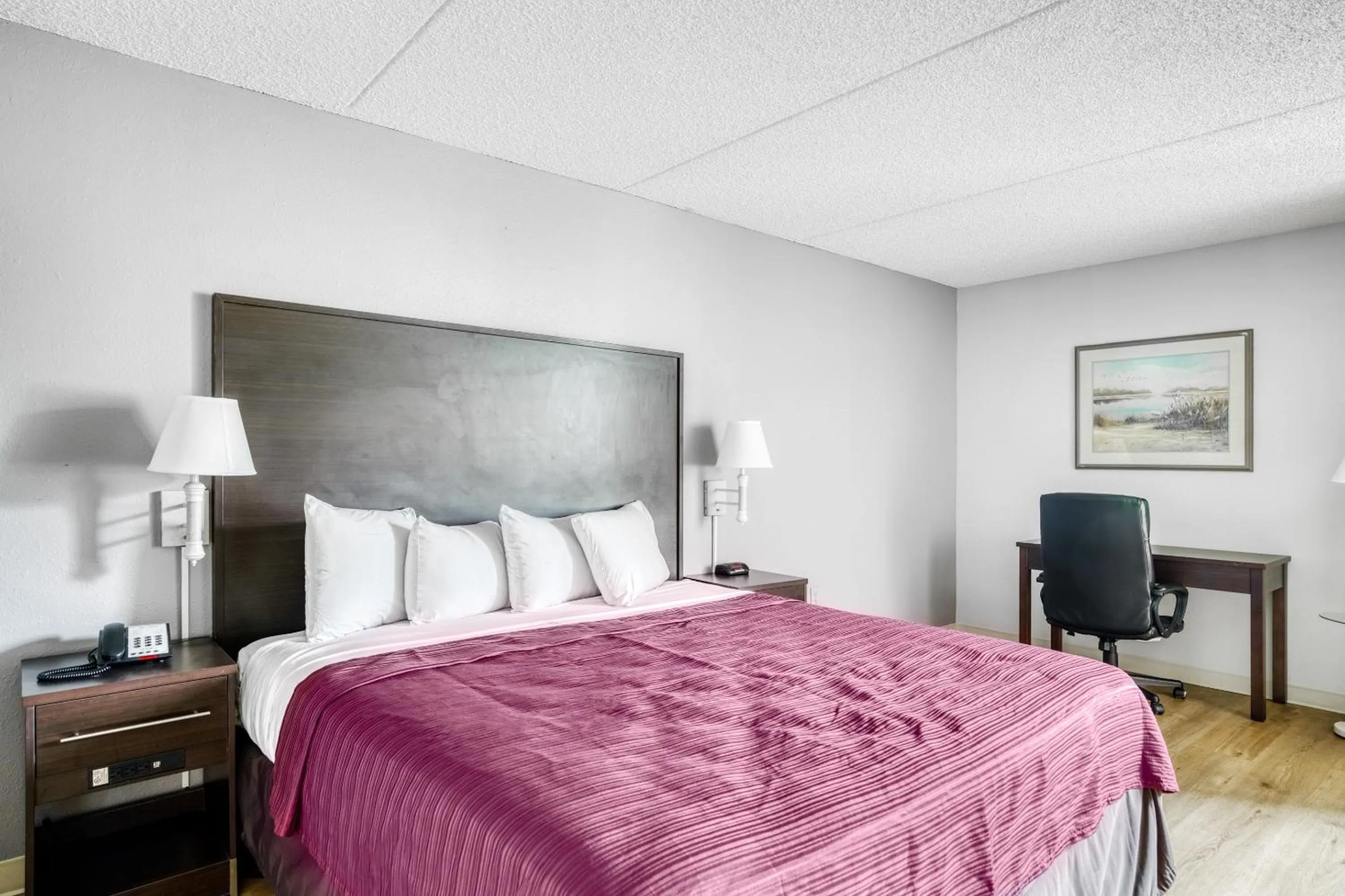 Bedroom in OYO Hotel Burlington South