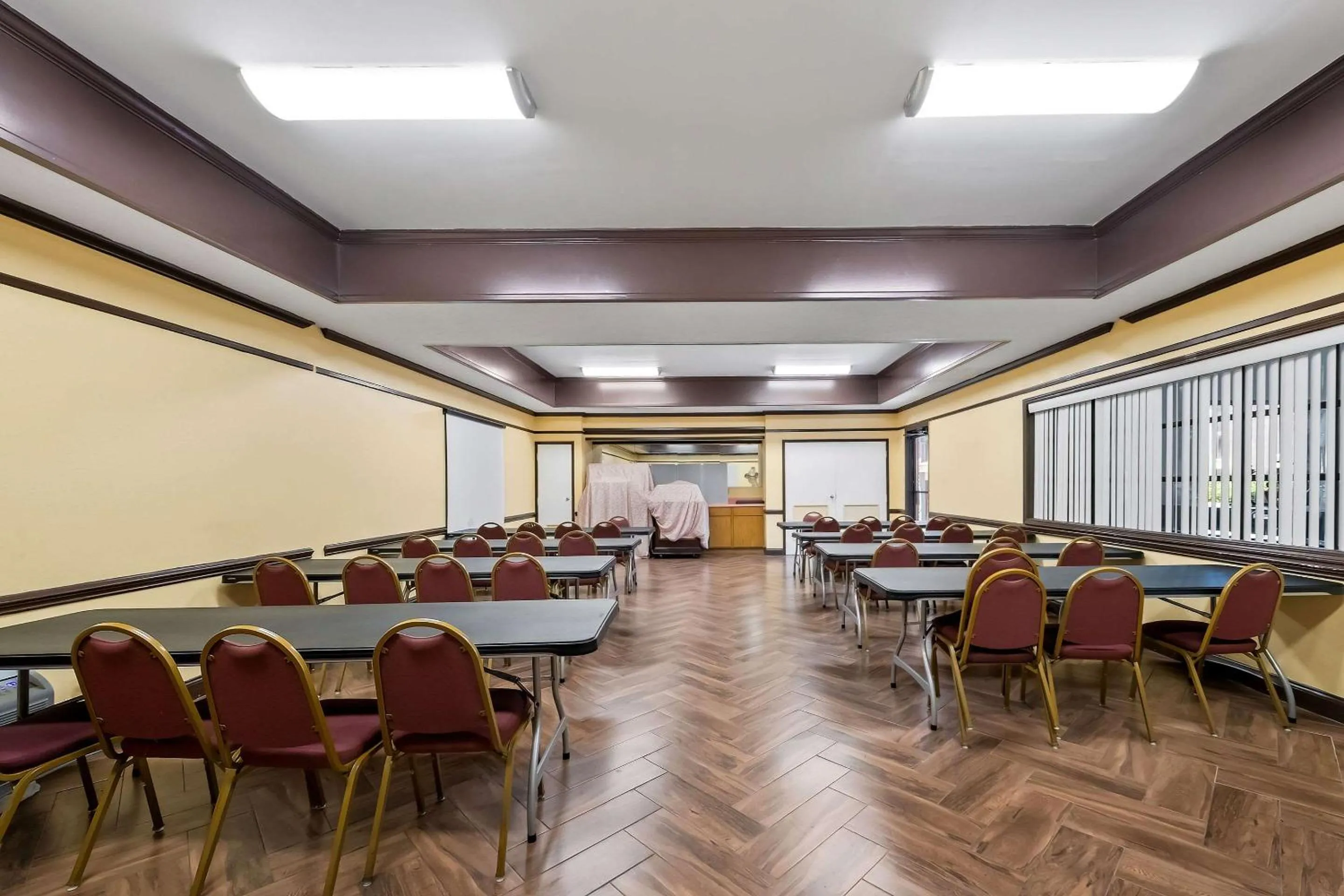 Meeting/conference room in Quality Inn & Suites Fayetteville I-95