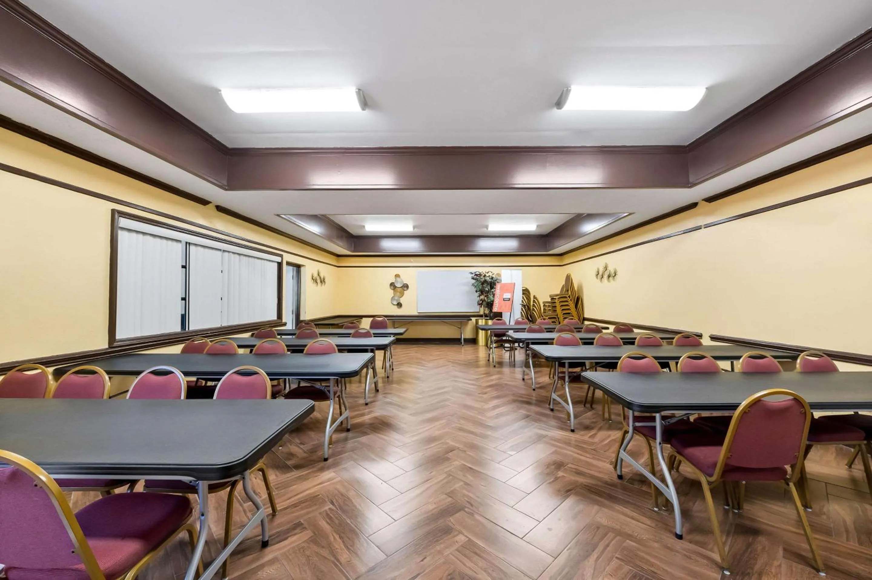Meeting/conference room in Quality Inn & Suites Fayetteville I-95