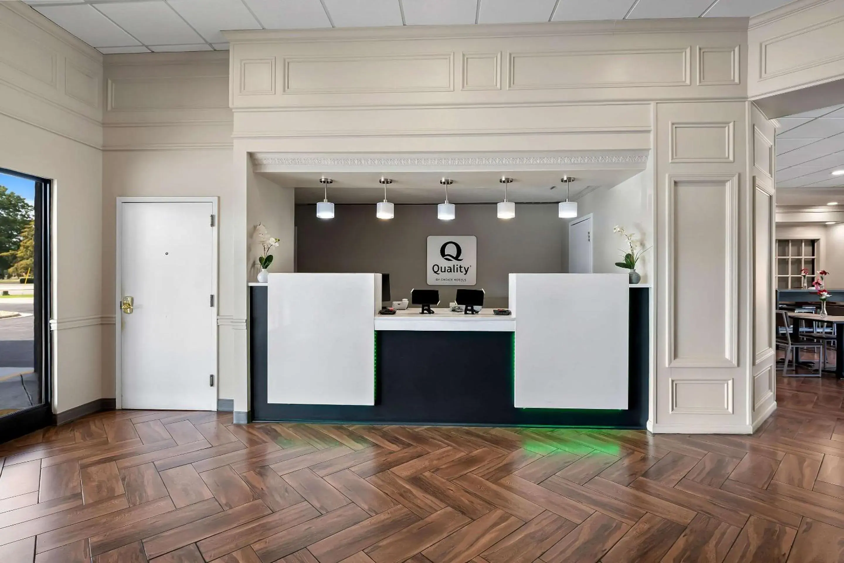 Lobby or reception in Quality Inn & Suites Fayetteville I-95 Lobby or reception in Quality Inn & Suites Fayetteville I-95