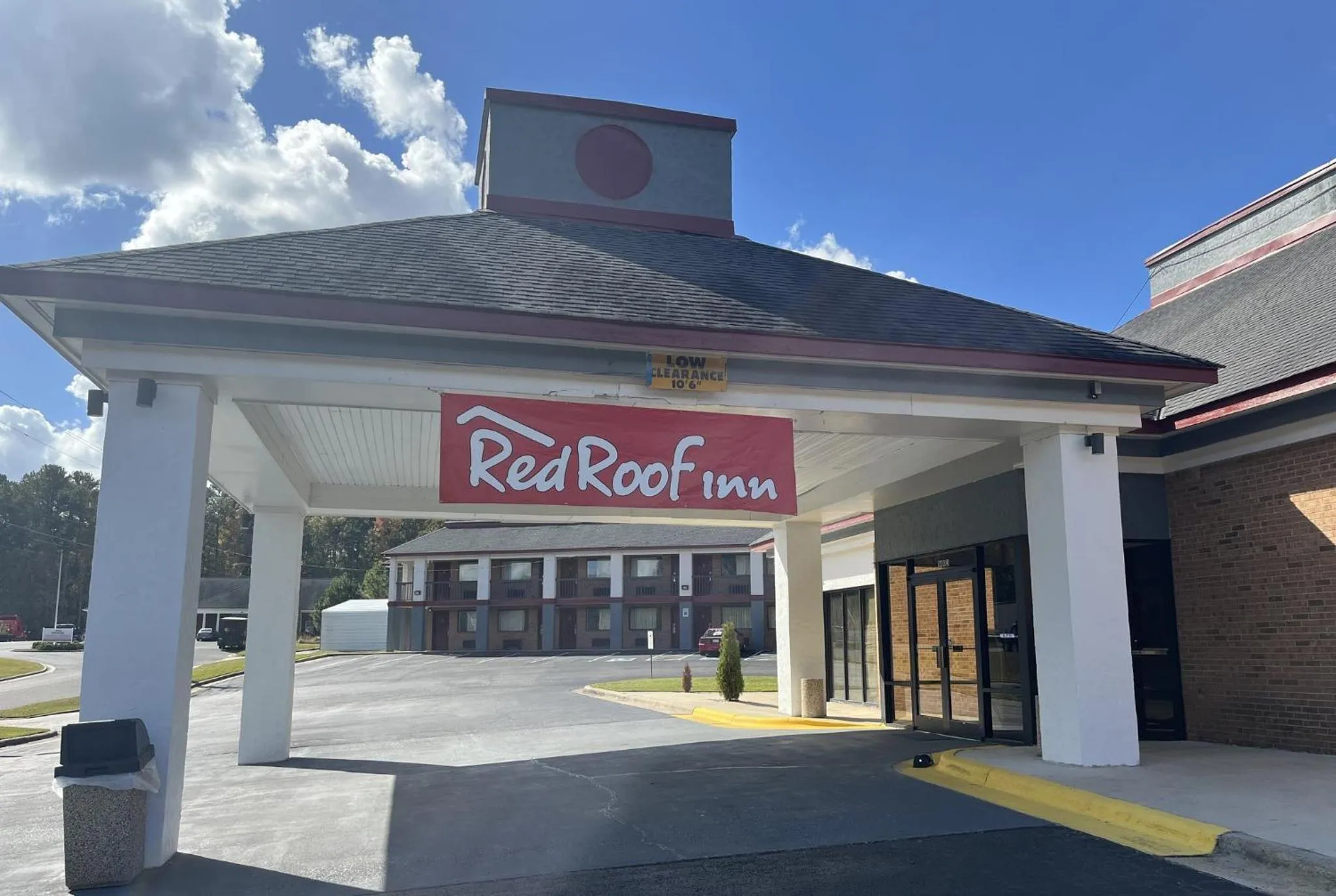 Property building in Econo Lodge Sanford NC