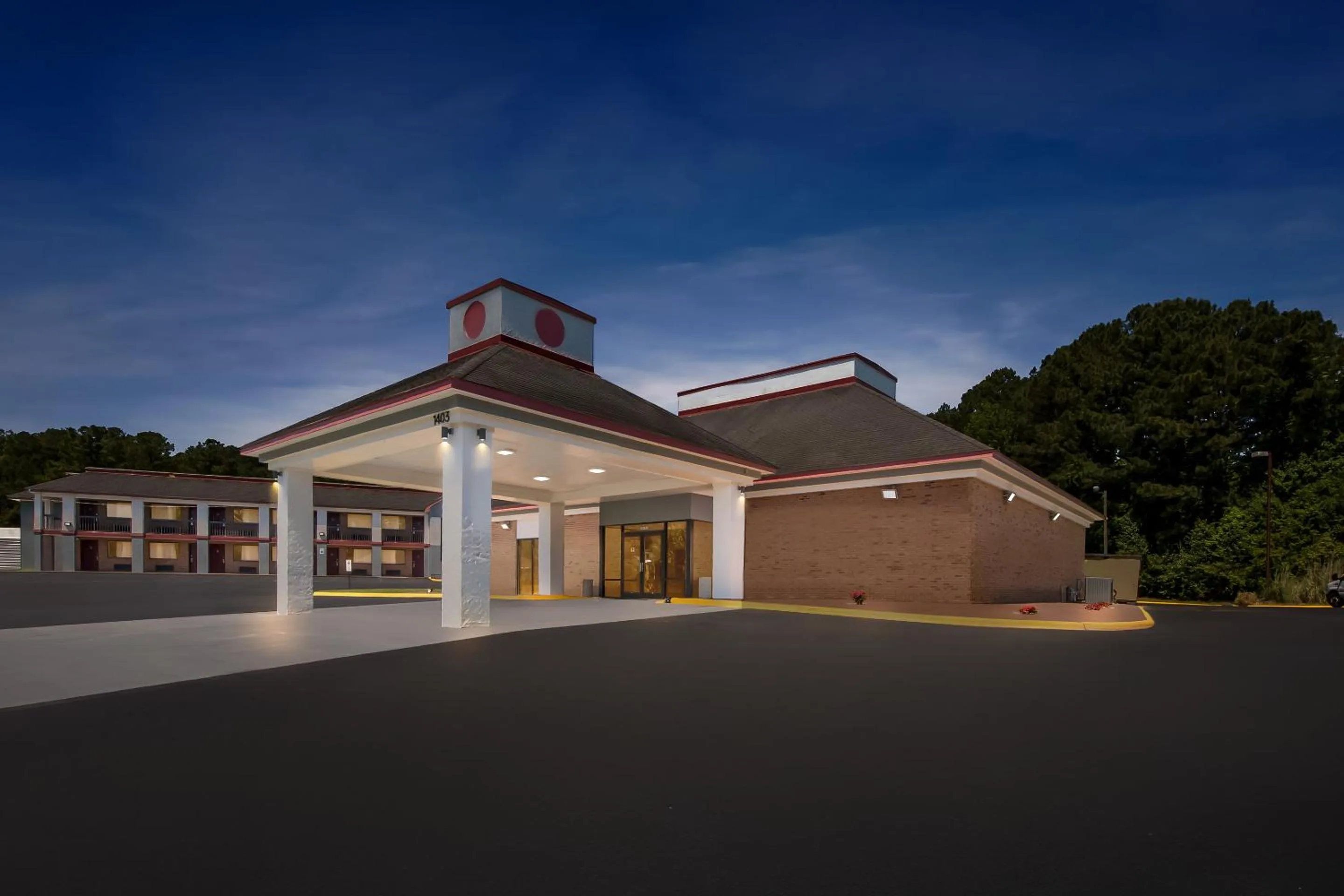 Property building in Red Roof Inn Sanford