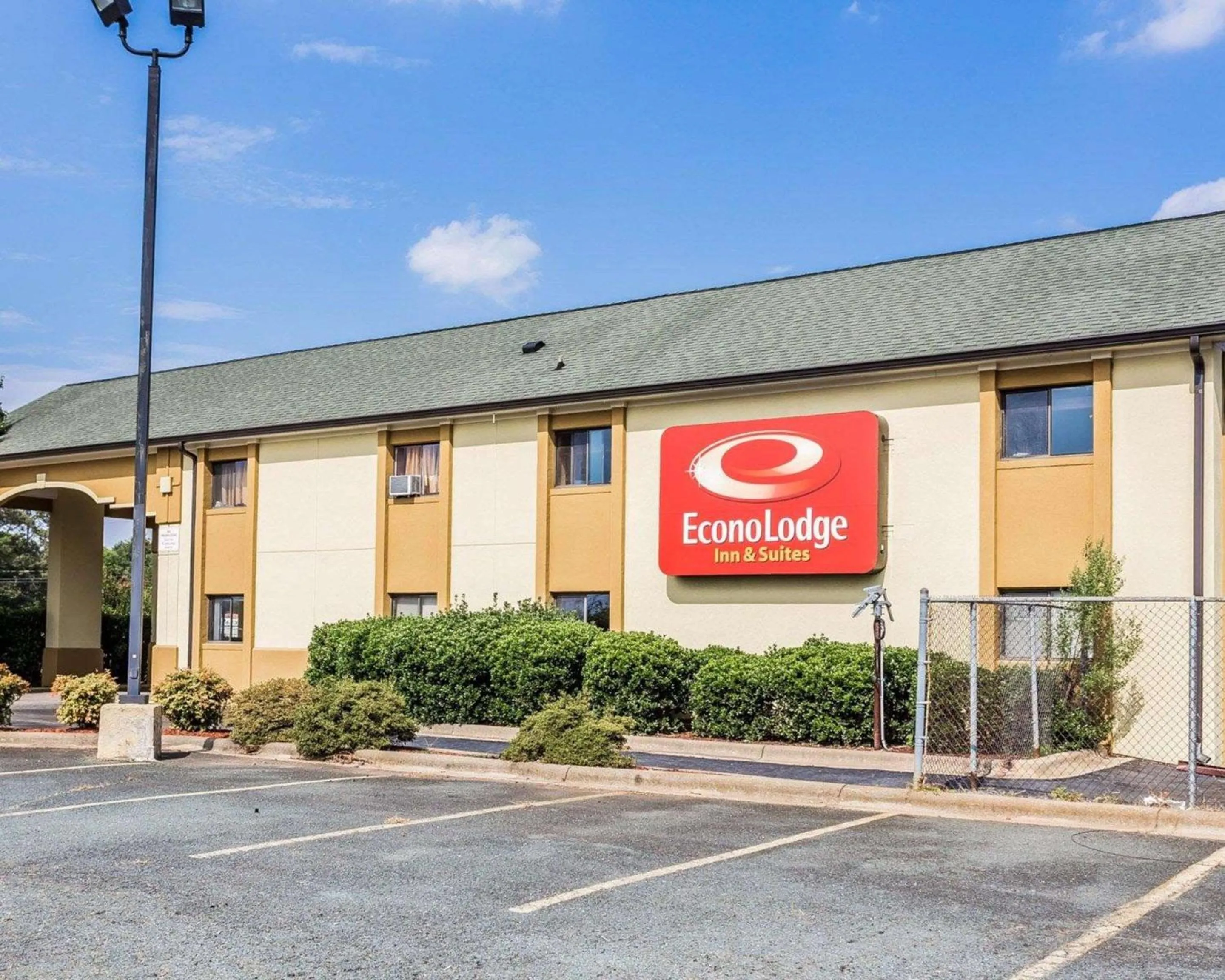 Property building in Econo Lodge Inn & Suites Matthews - Charlotte