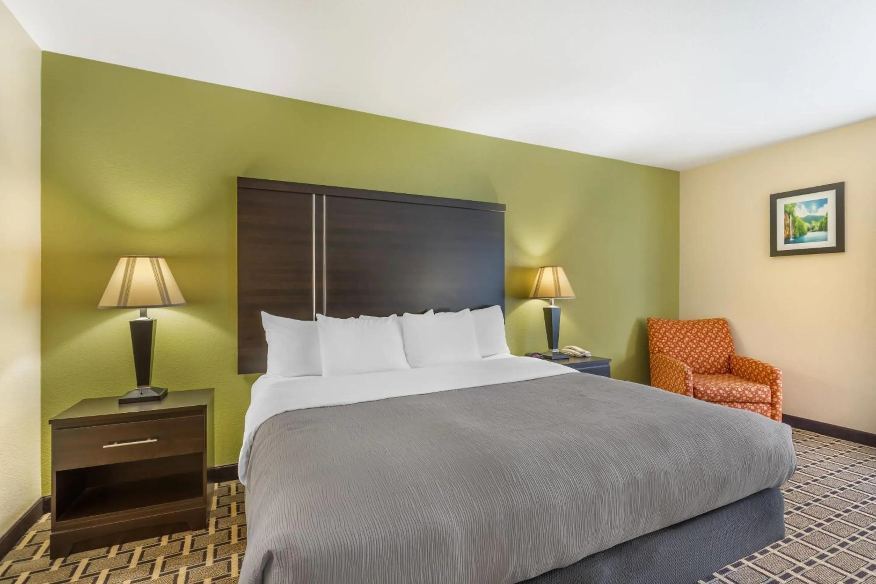 Bedroom, Bed in Quality Inn West of Asheville