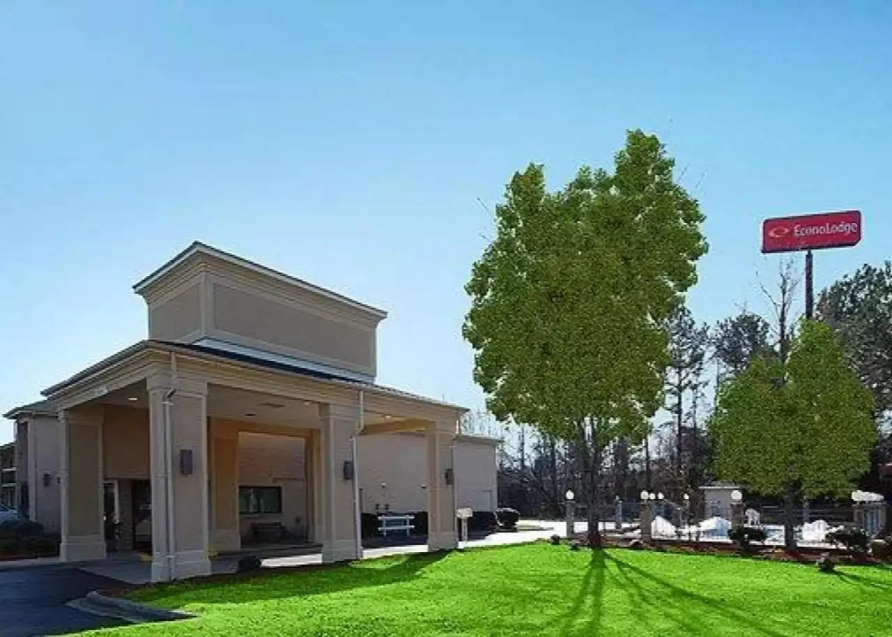 Property Building in OYO Hotel Kannapolis