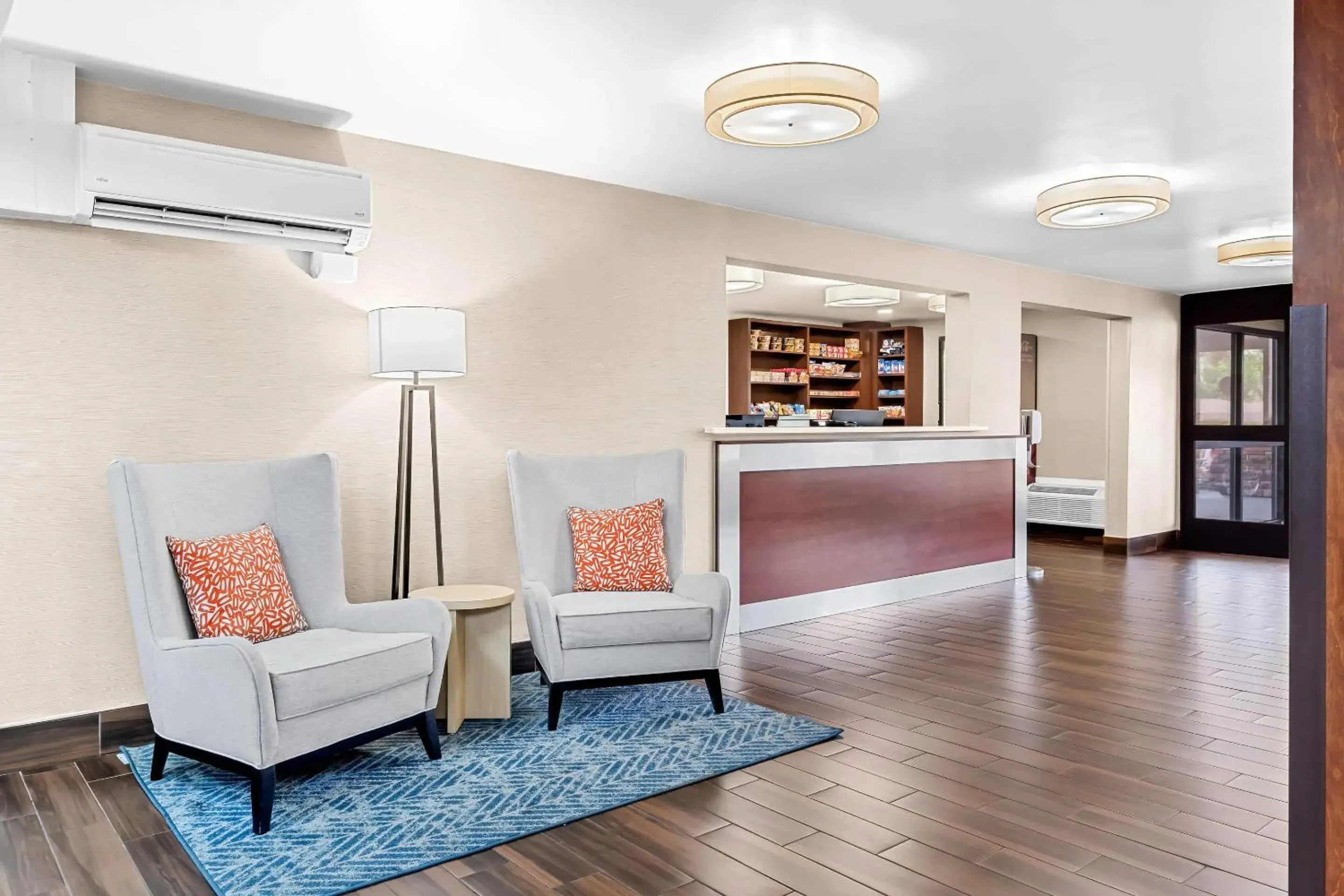 Lobby or reception in Comfort Inn University Lobby or reception in Comfort Inn University