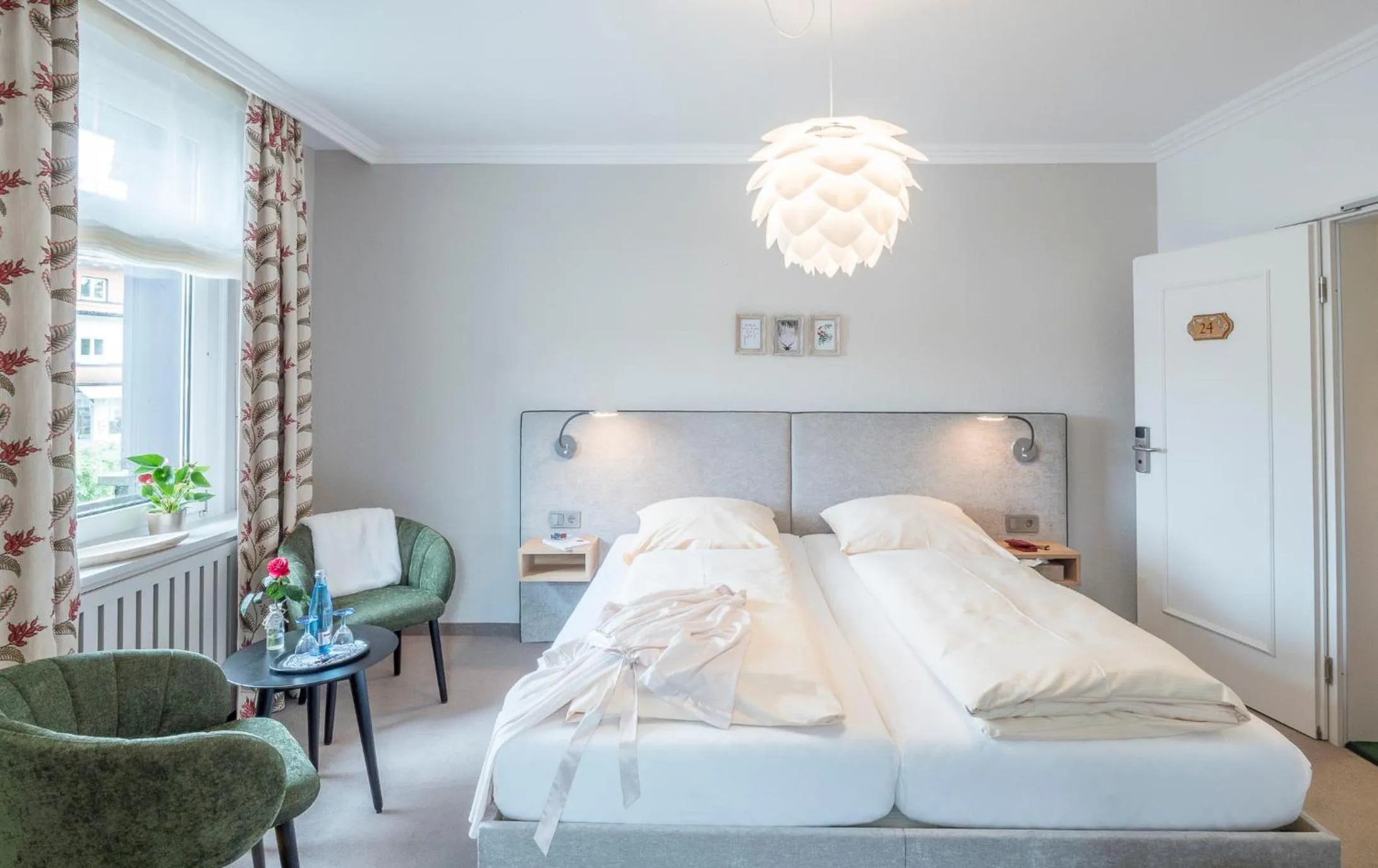 Bed in Hotel Schwarzwaldhof