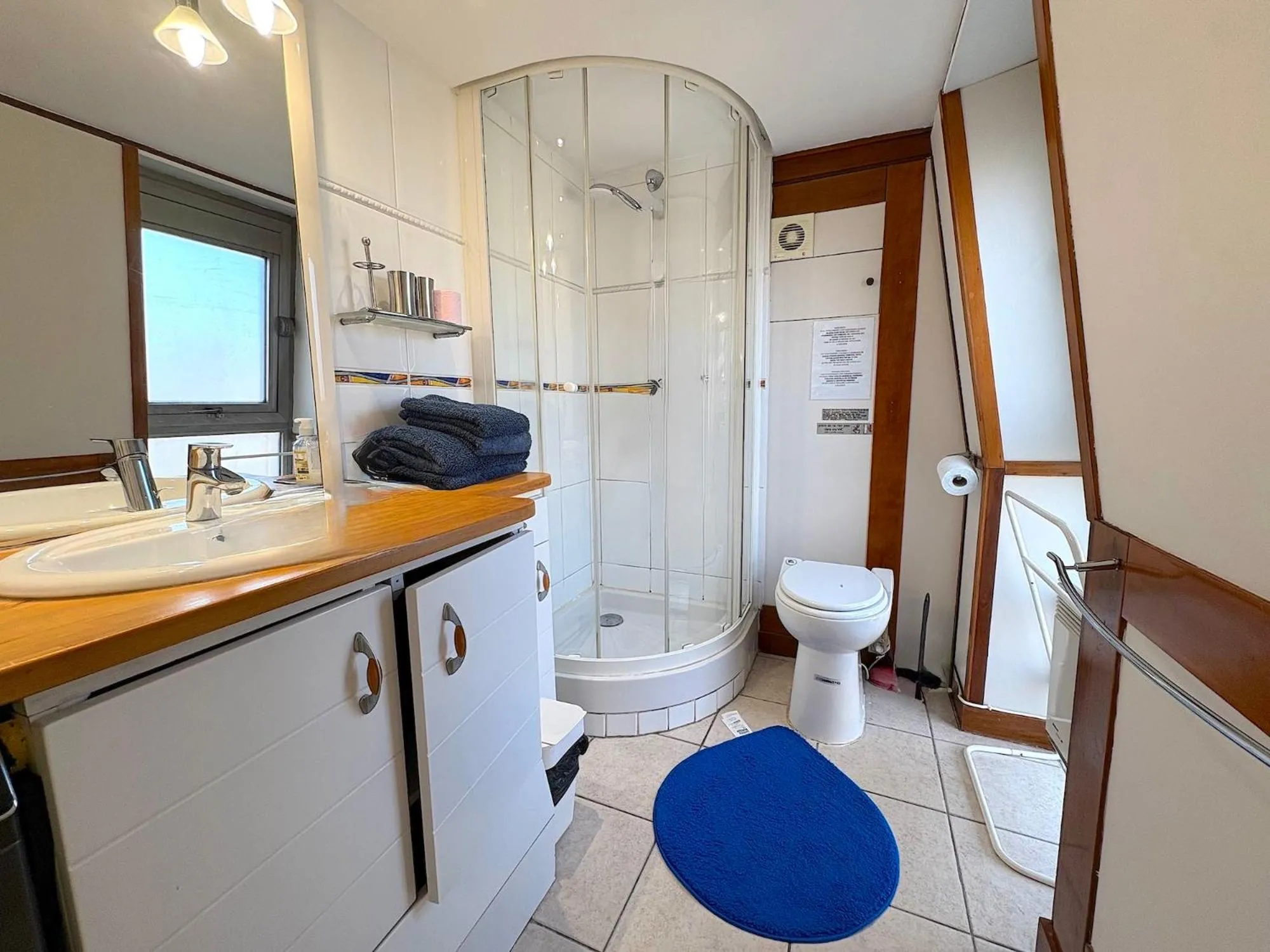 Shower in Le Penthouse Thorigny