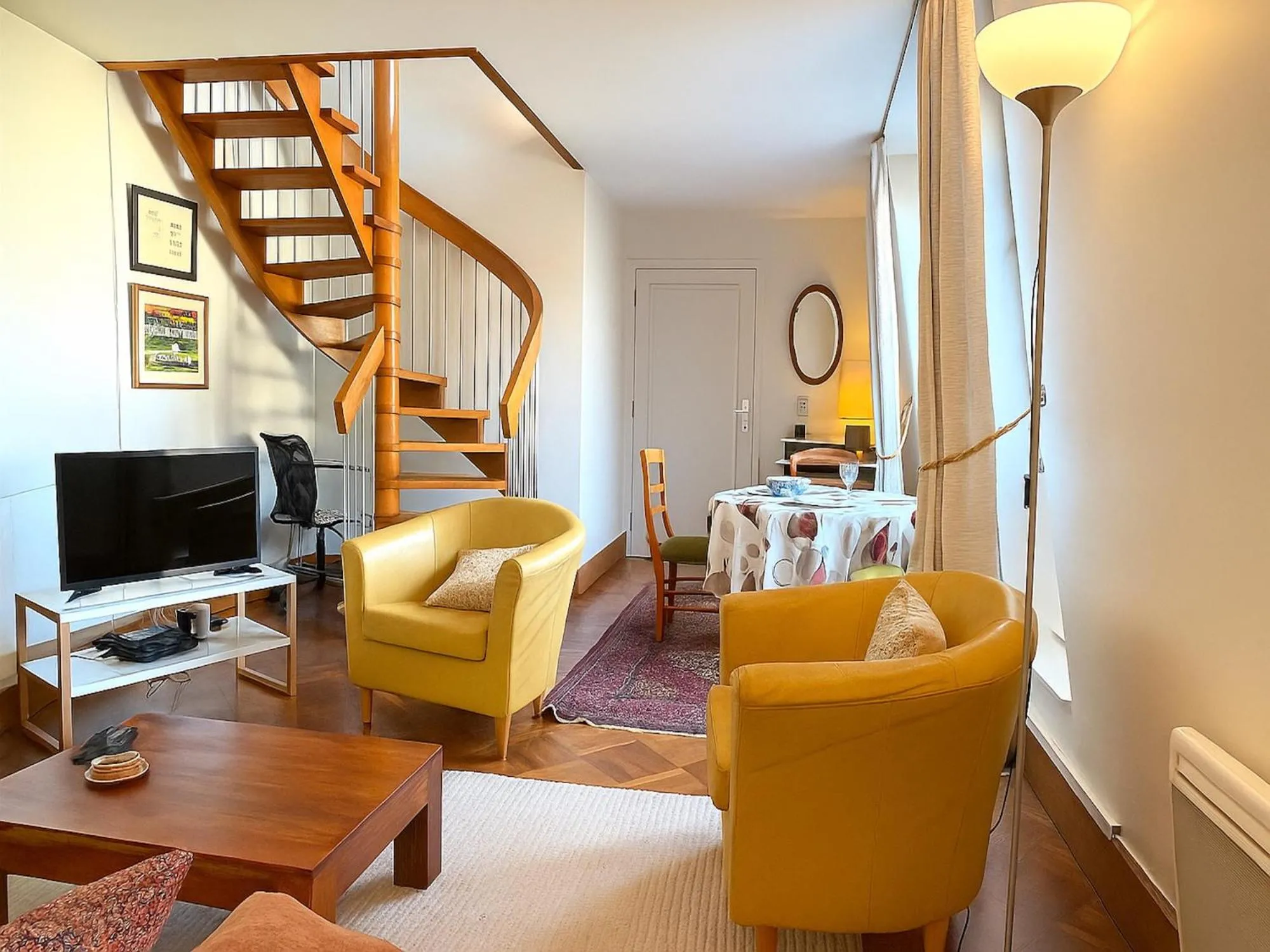 TV and multimedia in Le Penthouse Thorigny