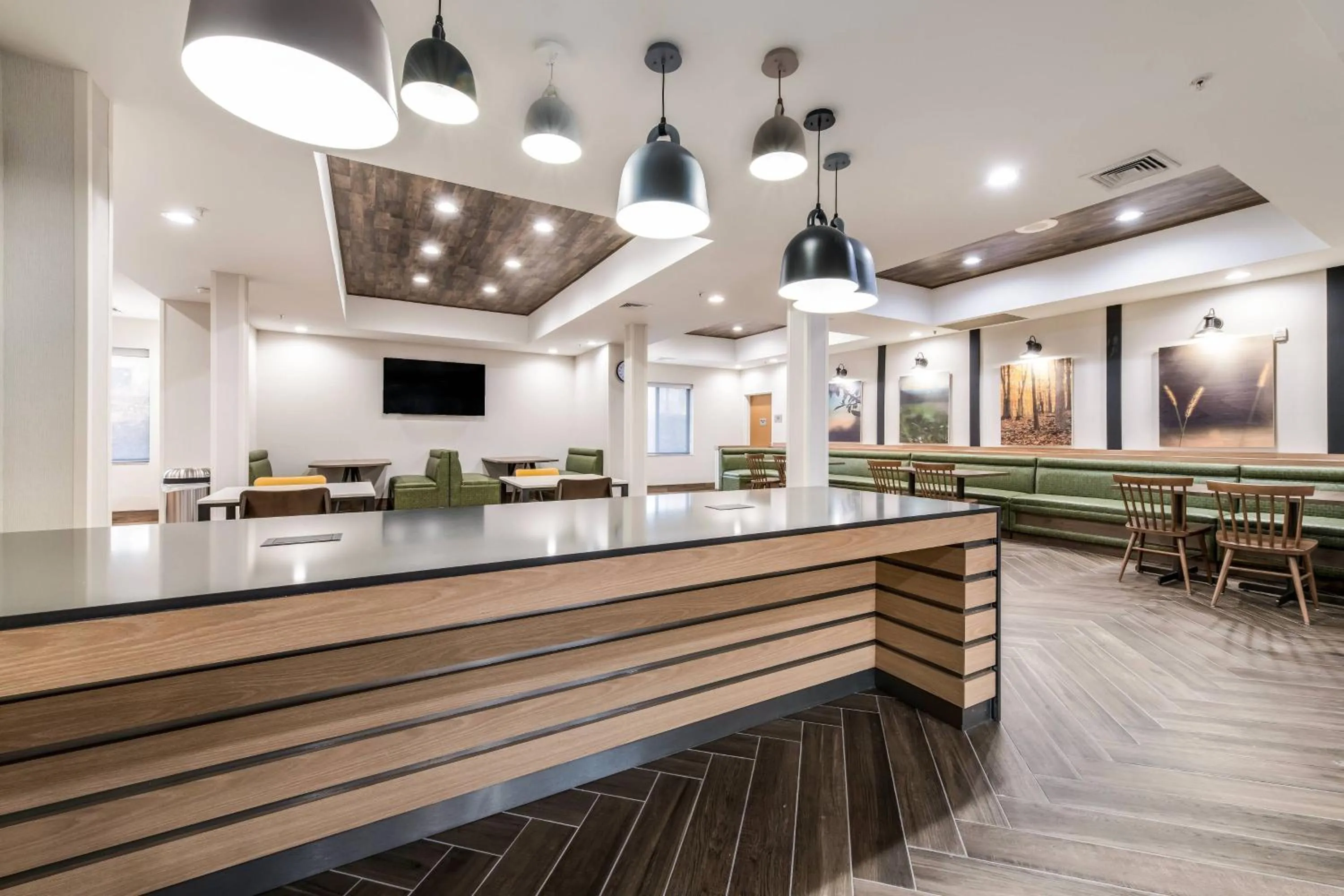 Breakfast in Fairfield by Marriott Inn & Suites Greensboro Coliseum Area