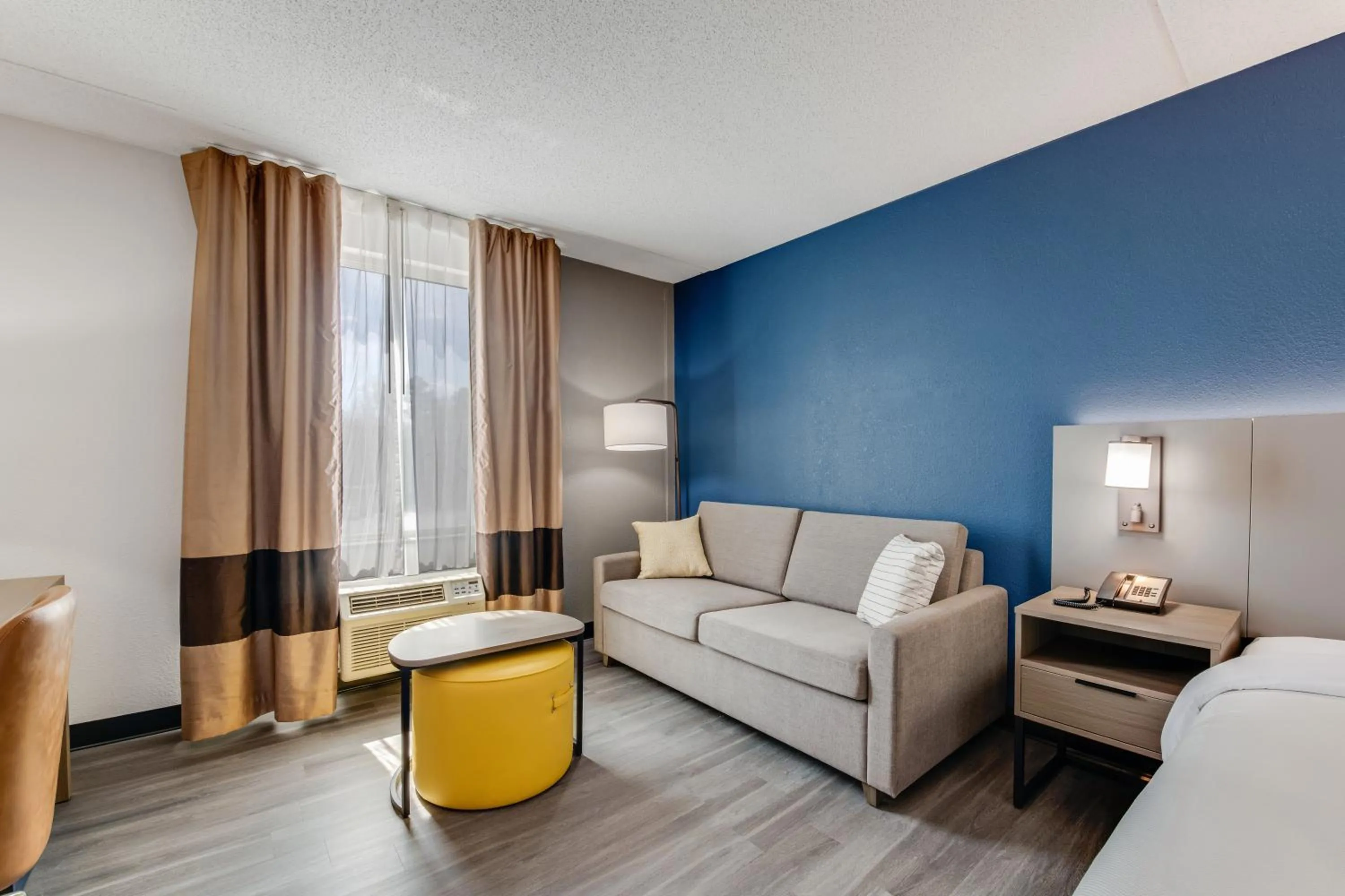 Seating area in Comfort Inn Thomasville I-85