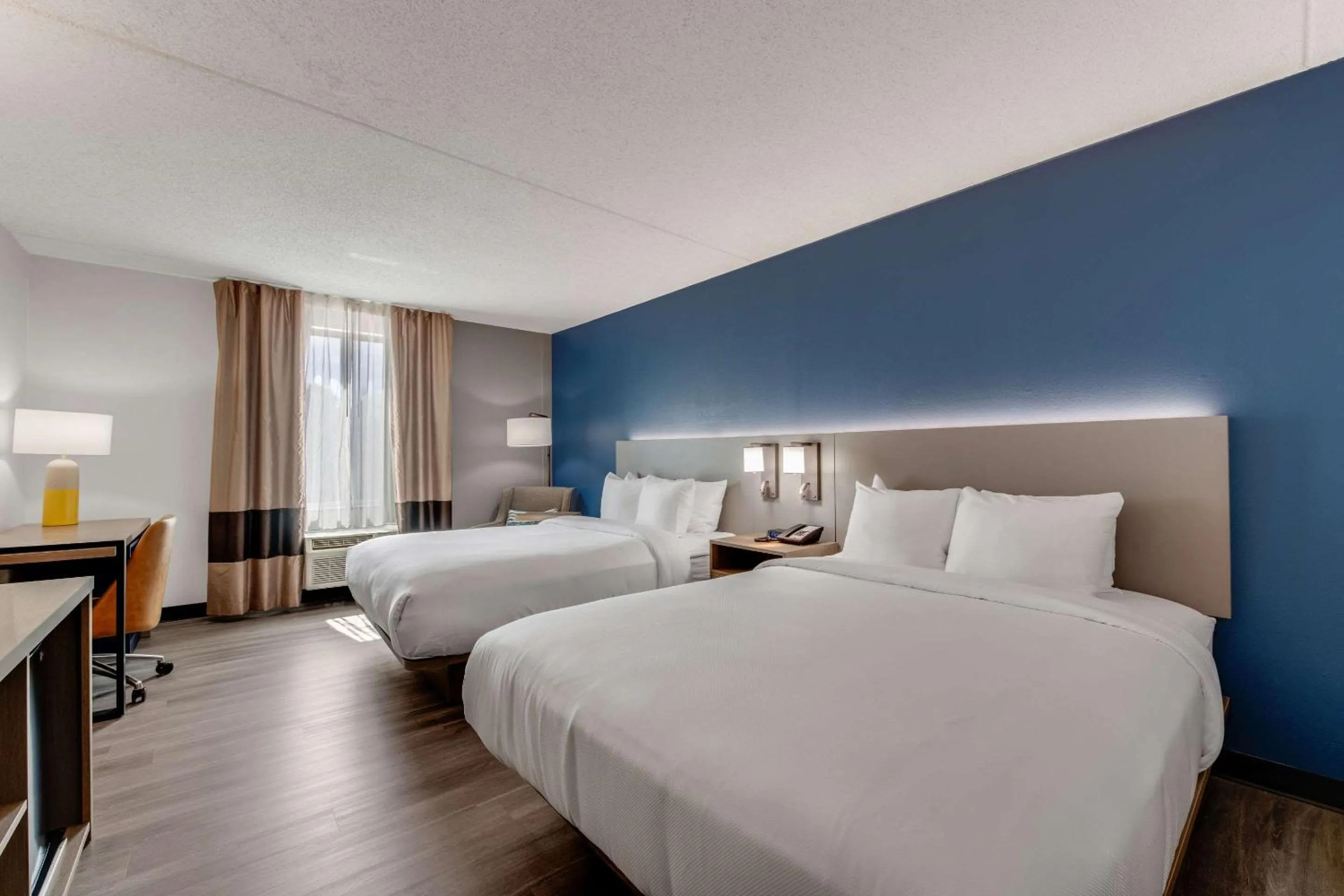 Bedroom, Bed in Comfort Inn Thomasville I-85