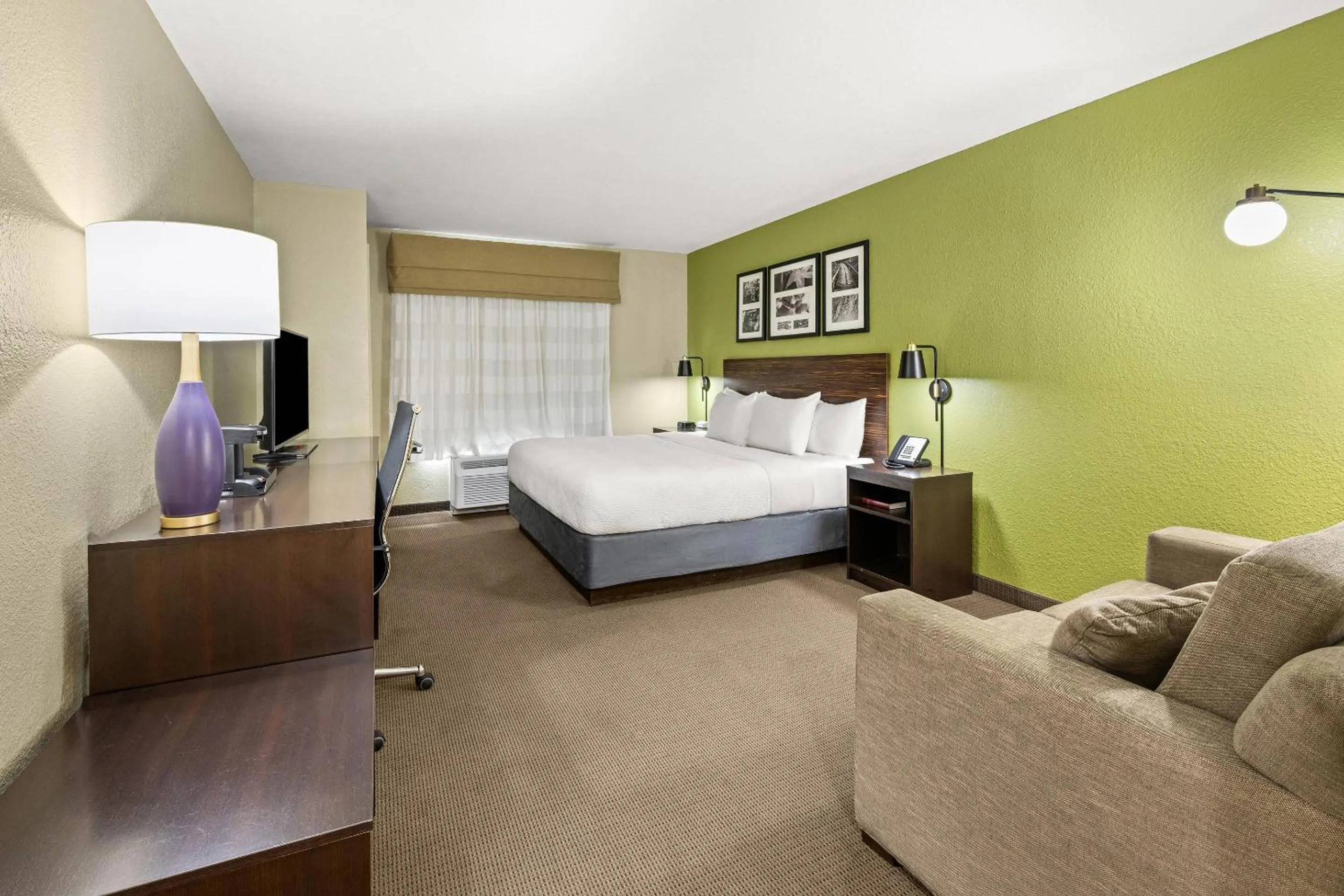 Bedroom, Bed in Sleep Inn Boone University Area