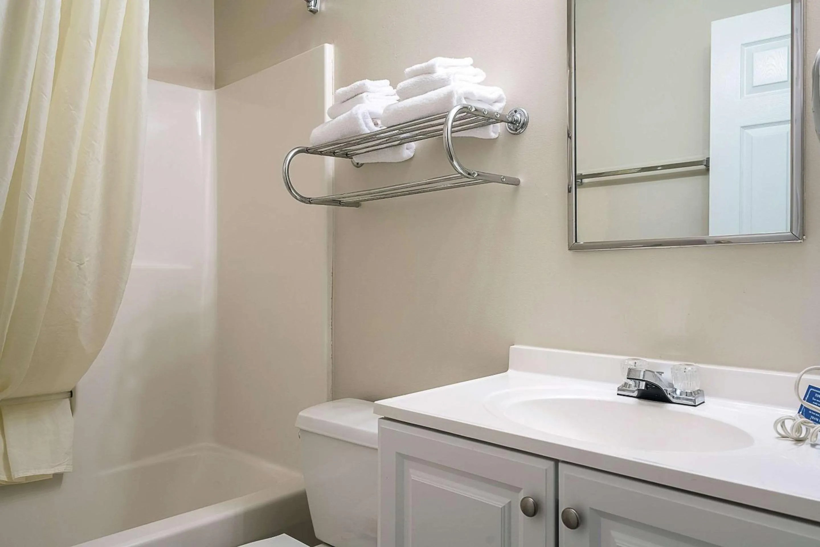 Bedroom in Suburban Studios of Wilmington