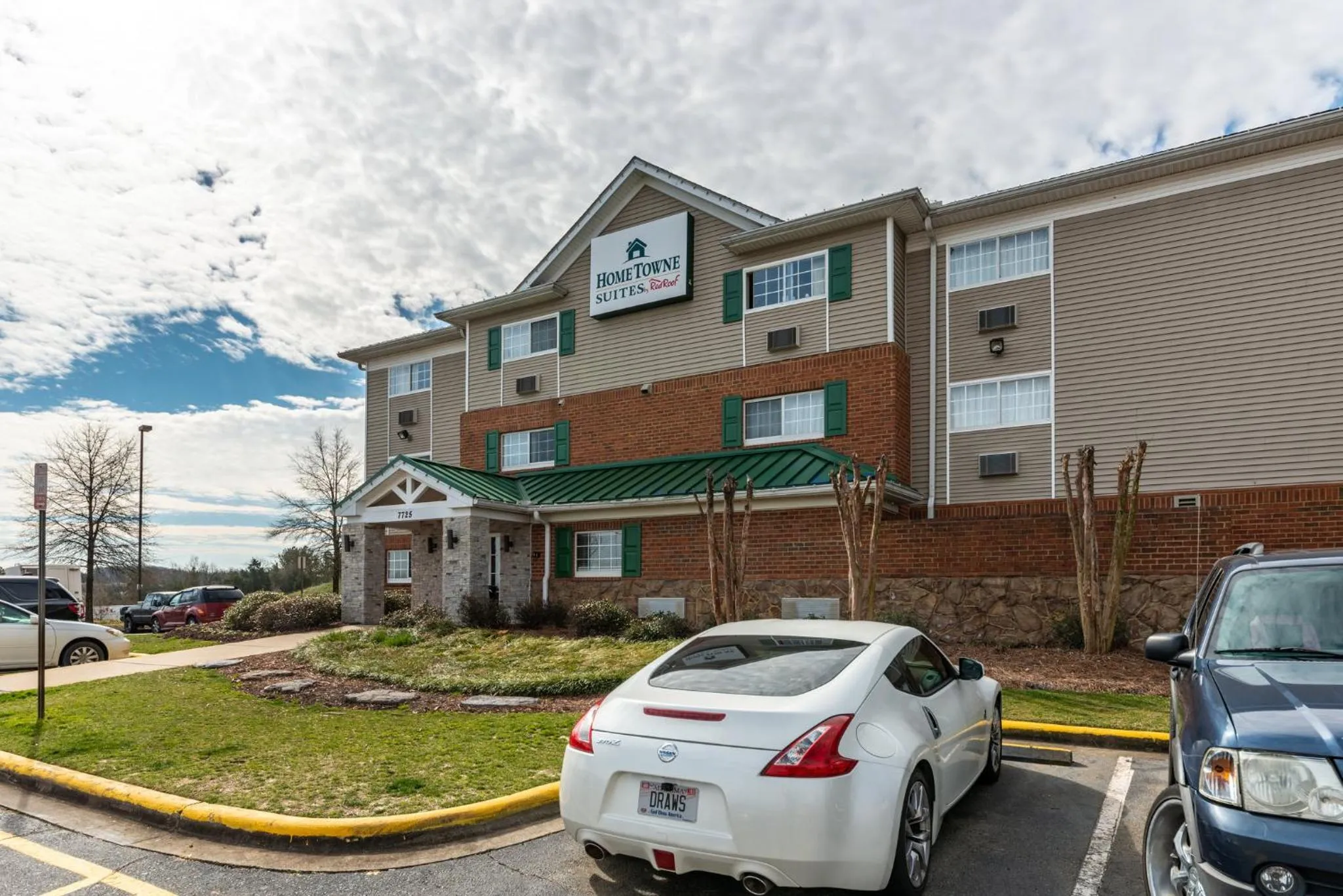 Property building in HomeTowne Studios & Suites by Red Roof Charlotte - Concord