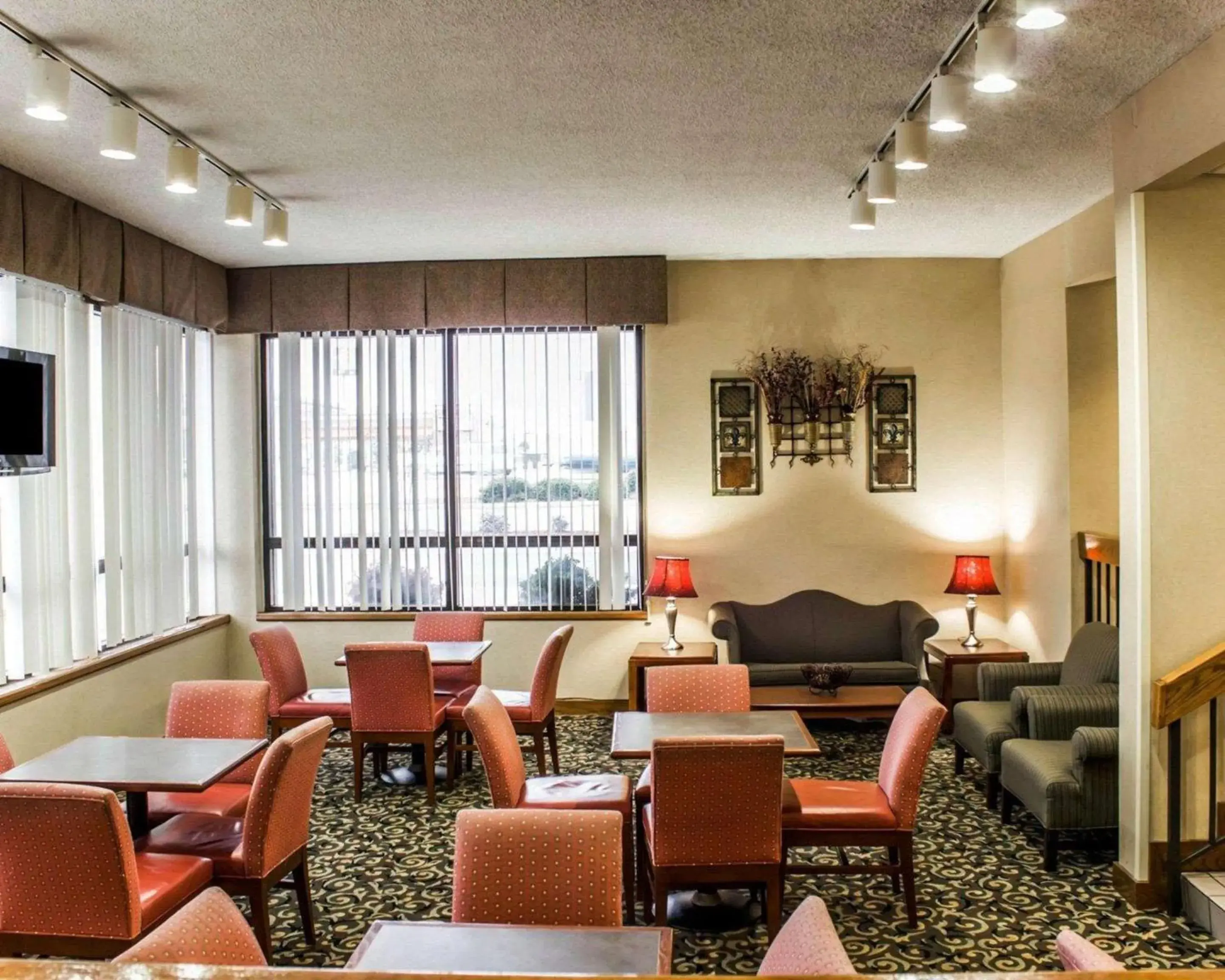 Lobby or reception in Quality Inn Roanoke near Lake Gaston Lobby or reception in Quality Inn Roanoke near Lake Gaston