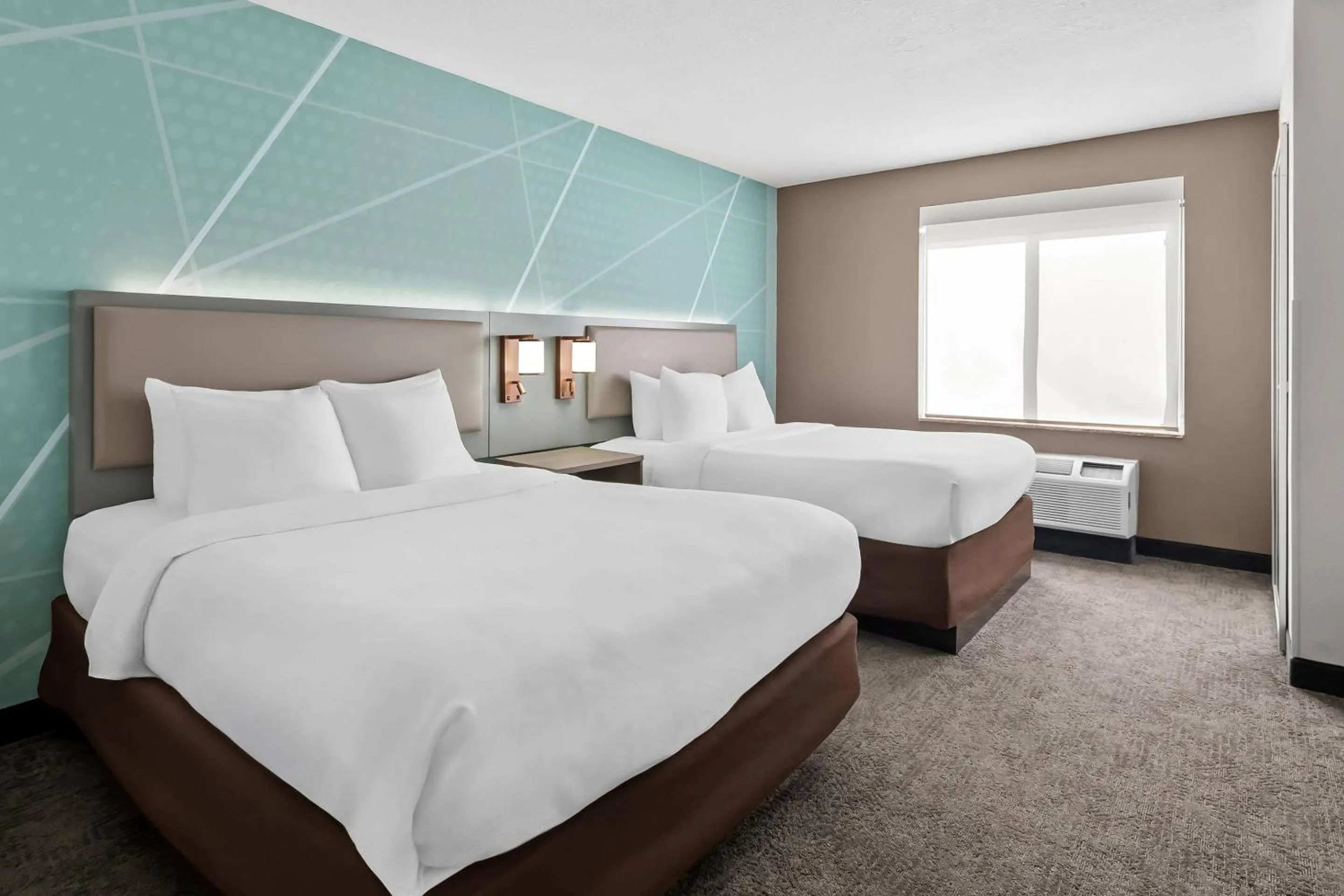 Bedroom, Bed in Comfort Suites Sanford