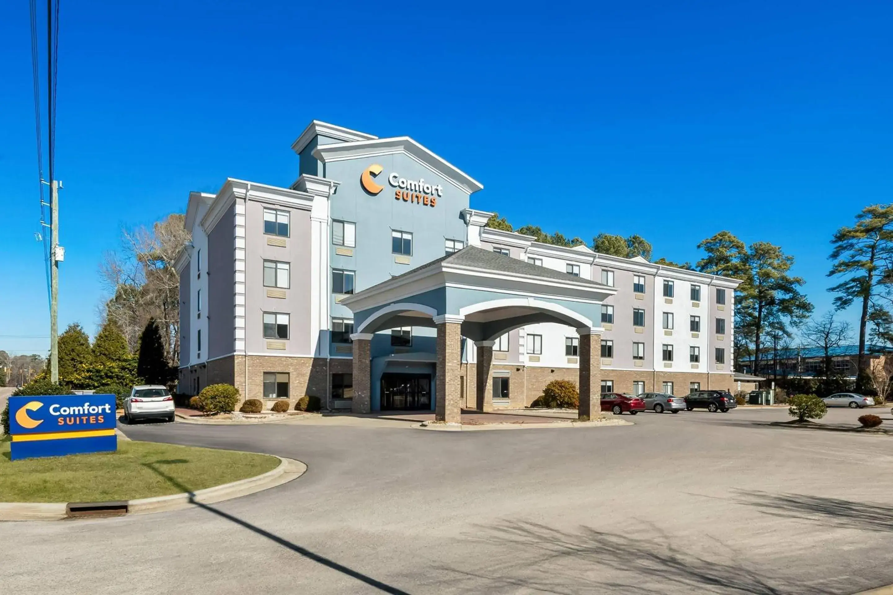 Property building in Comfort Suites Sanford Property building in Comfort Suites Sanford