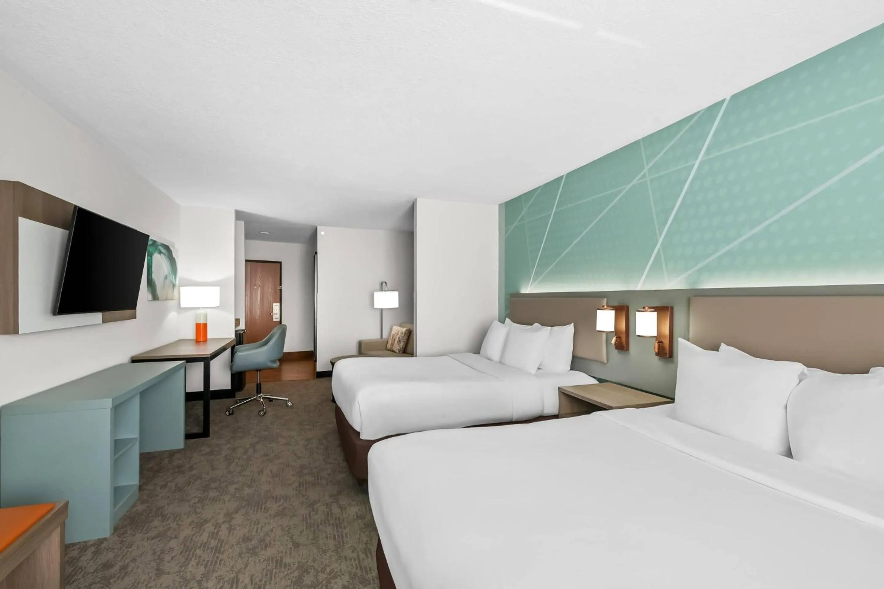 Bedroom, Bed in Comfort Suites Sanford