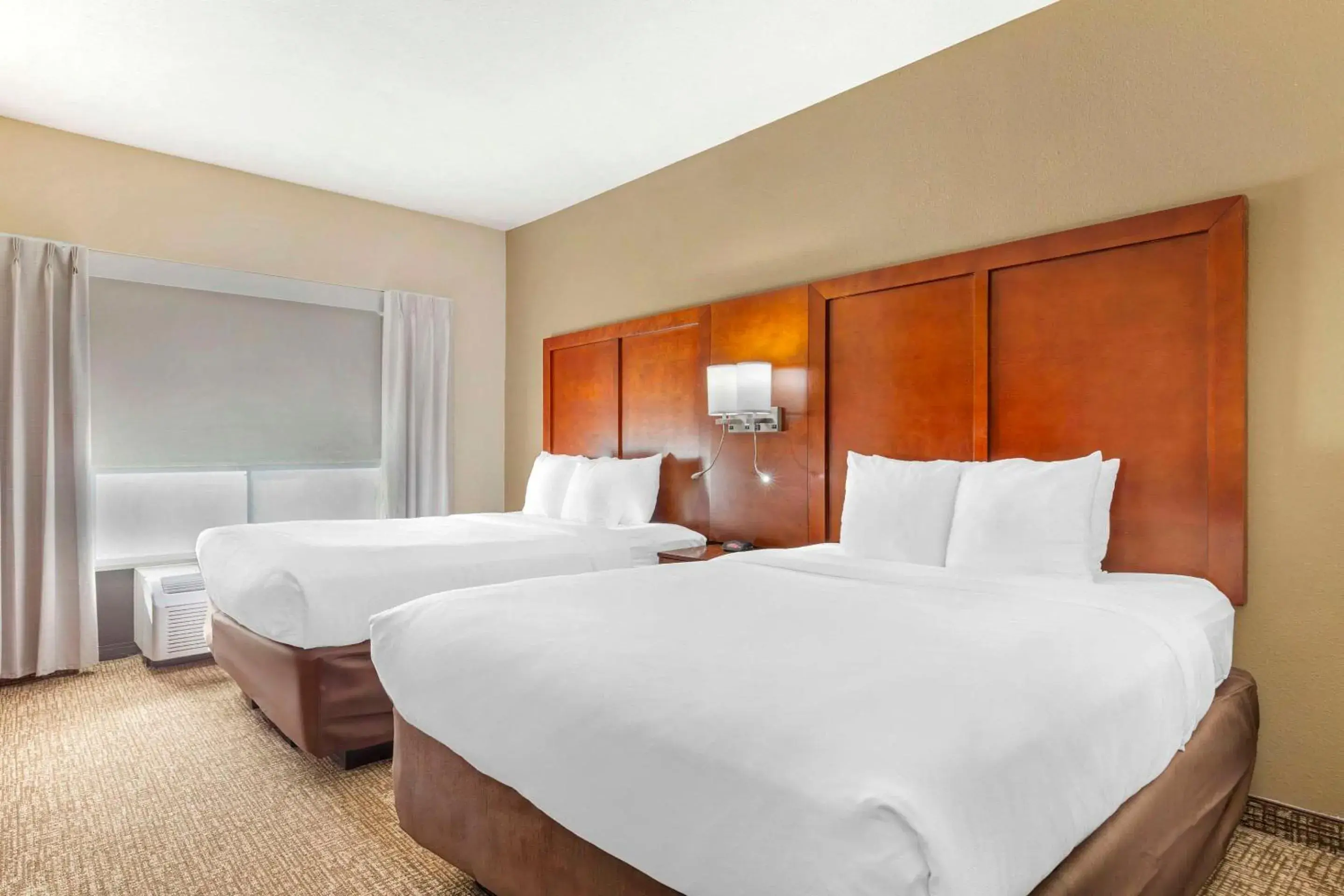 Bedroom, Bed in Comfort Suites Wilson - I - 95 Bedroom, Bed in Comfort Suites Wilson - I - 95