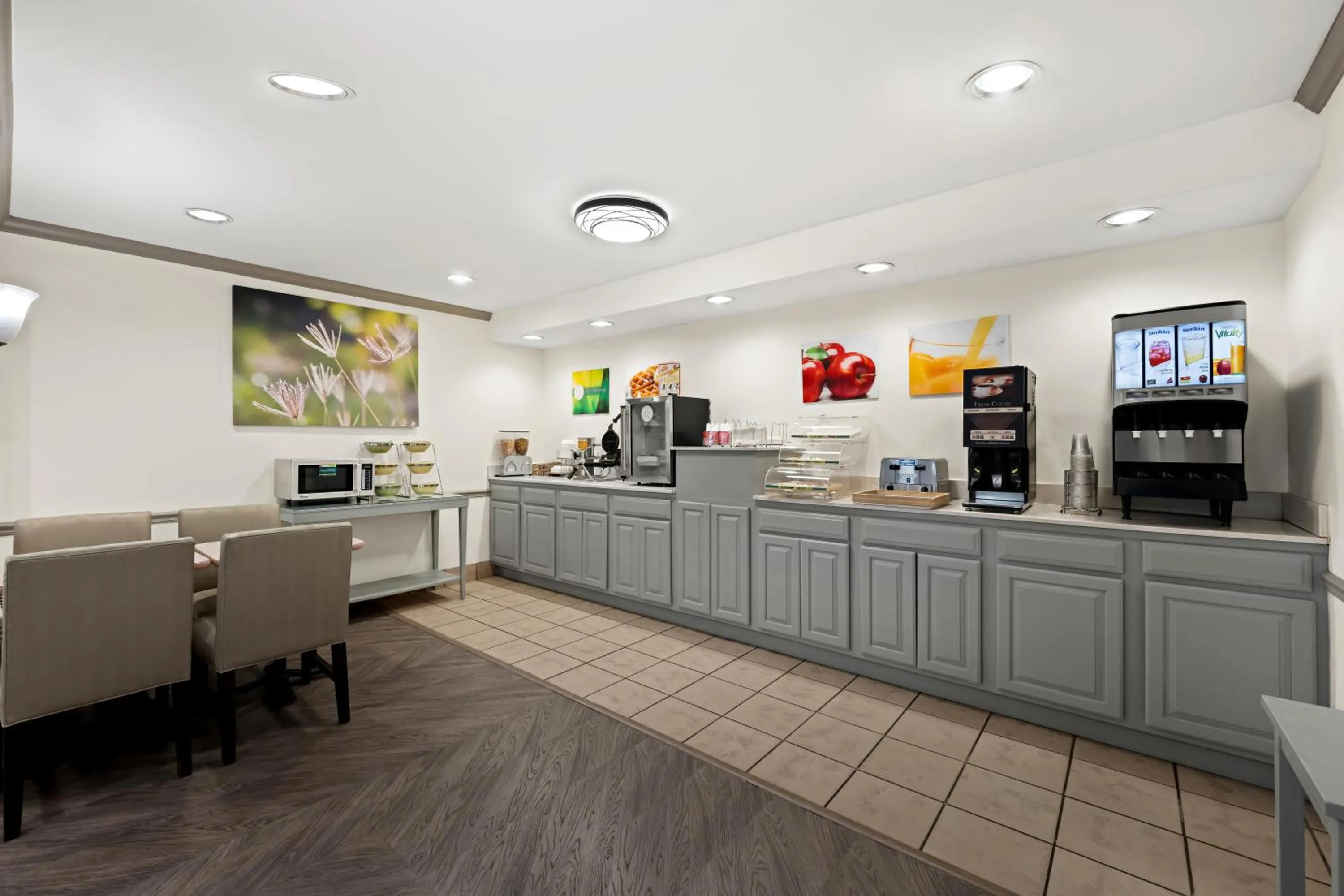 Breakfast in Quality Inn