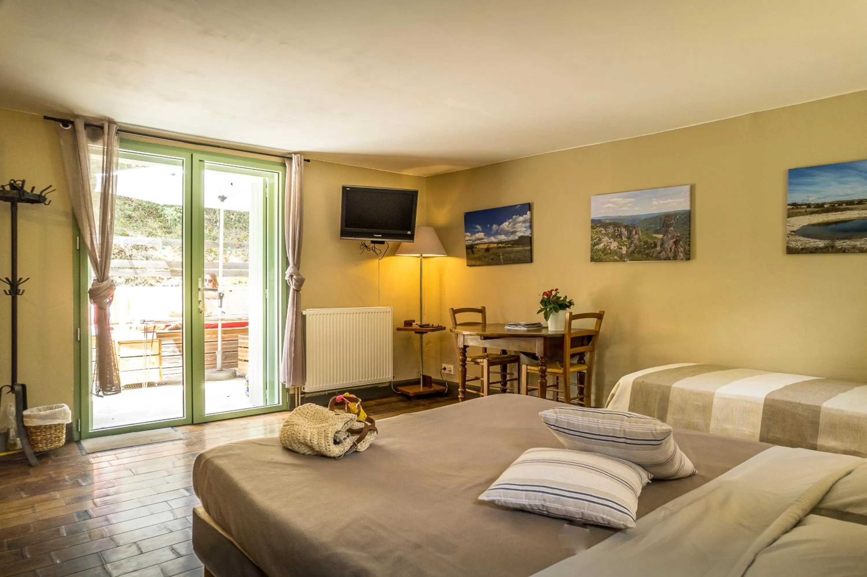 Family, Bed in Les chambres de la Dourbie