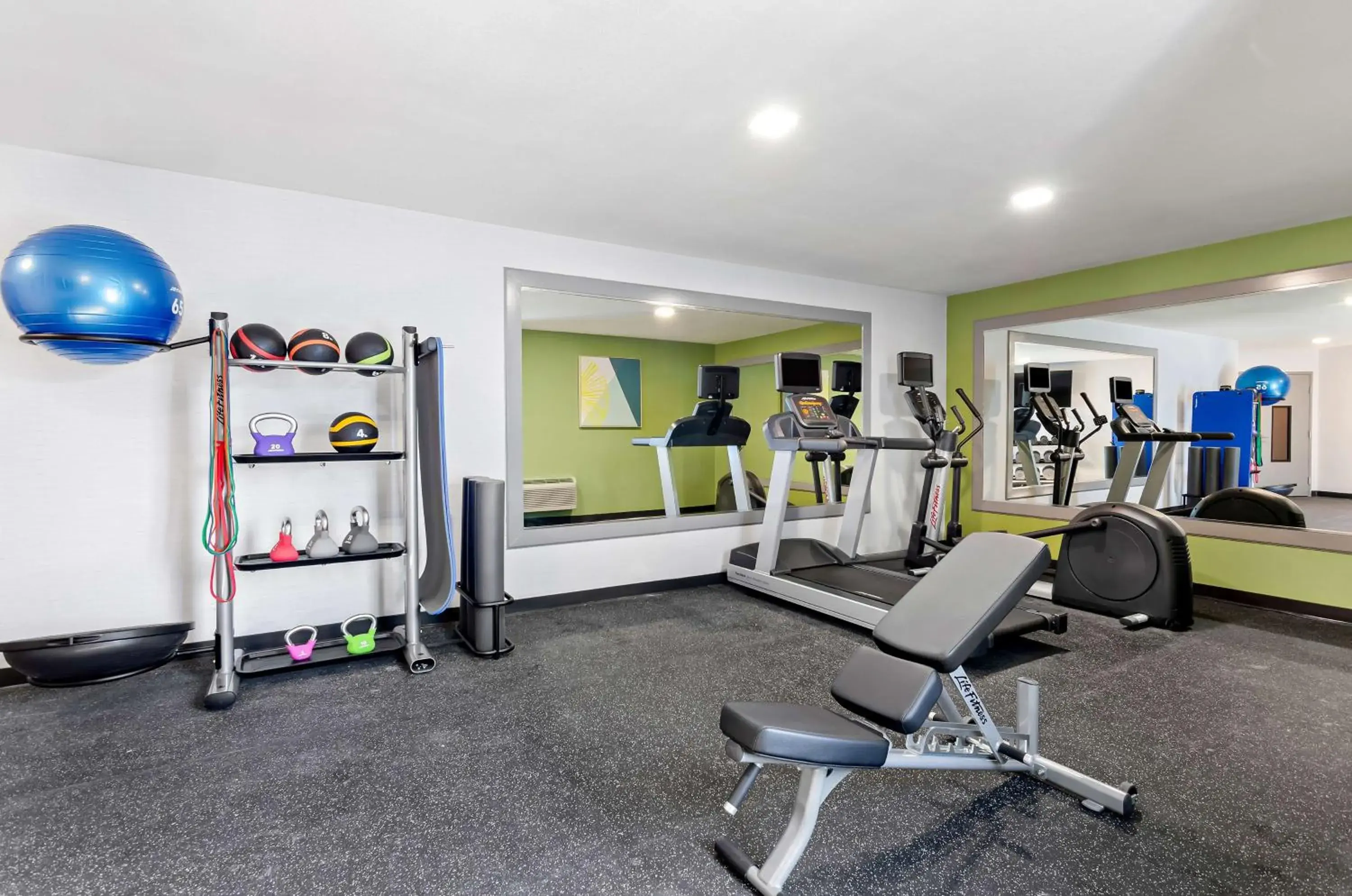 Fitness centre/facilities in Spark by Hilton Winston-Salem University Fitness centre/facilities in Spark by Hilton Winston-Salem University