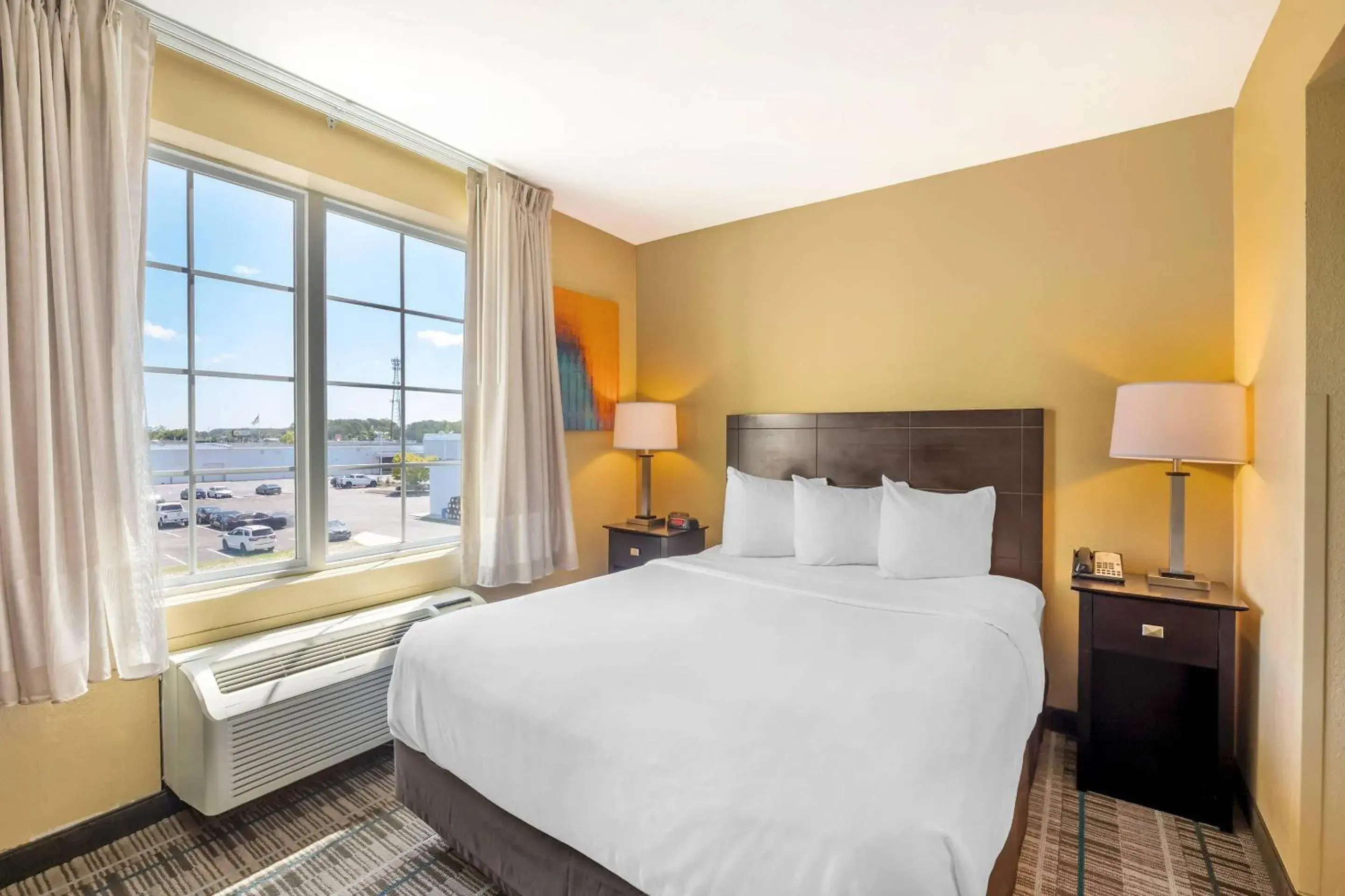 Bedroom, Bed in MainStay Suites Jacksonville near Camp Lejeune Bedroom, Bed in MainStay Suites Jacksonville near Camp Lejeune