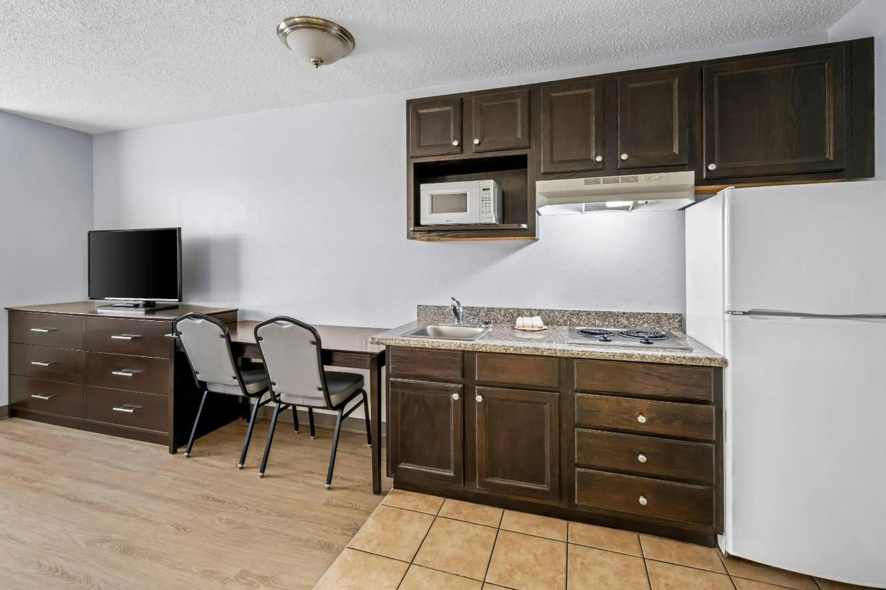Bedroom in Suburban Studios Near Camp Lejeune Bedroom in Suburban Studios Near Camp Lejeune