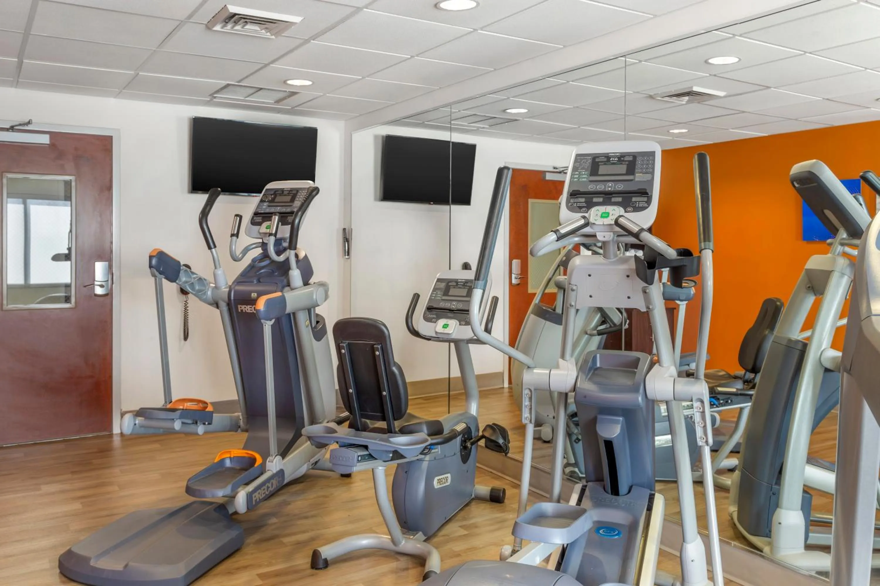 Fitness centre/facilities in Comfort Suites Whitsett - Greensboro East