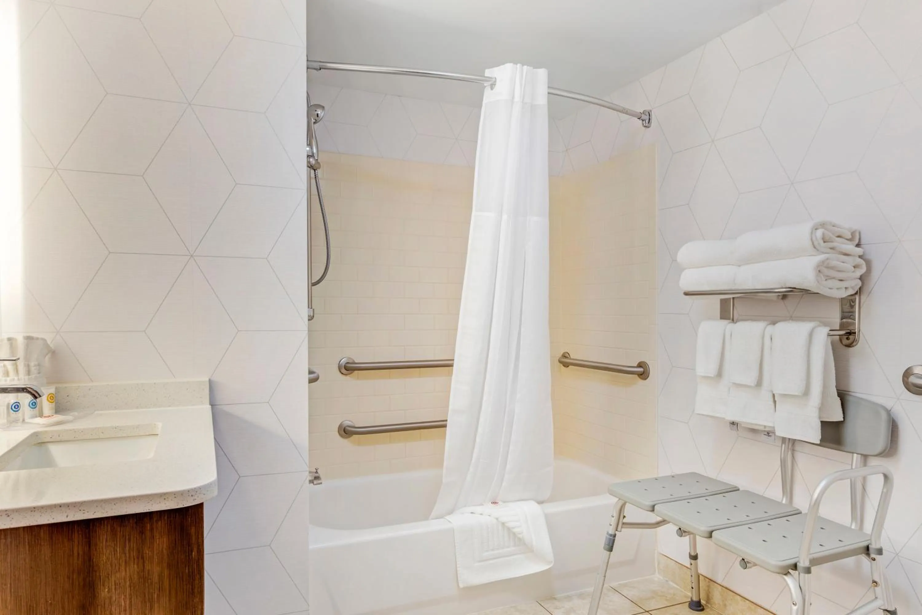 Bathroom in Comfort Suites Whitsett - Greensboro East