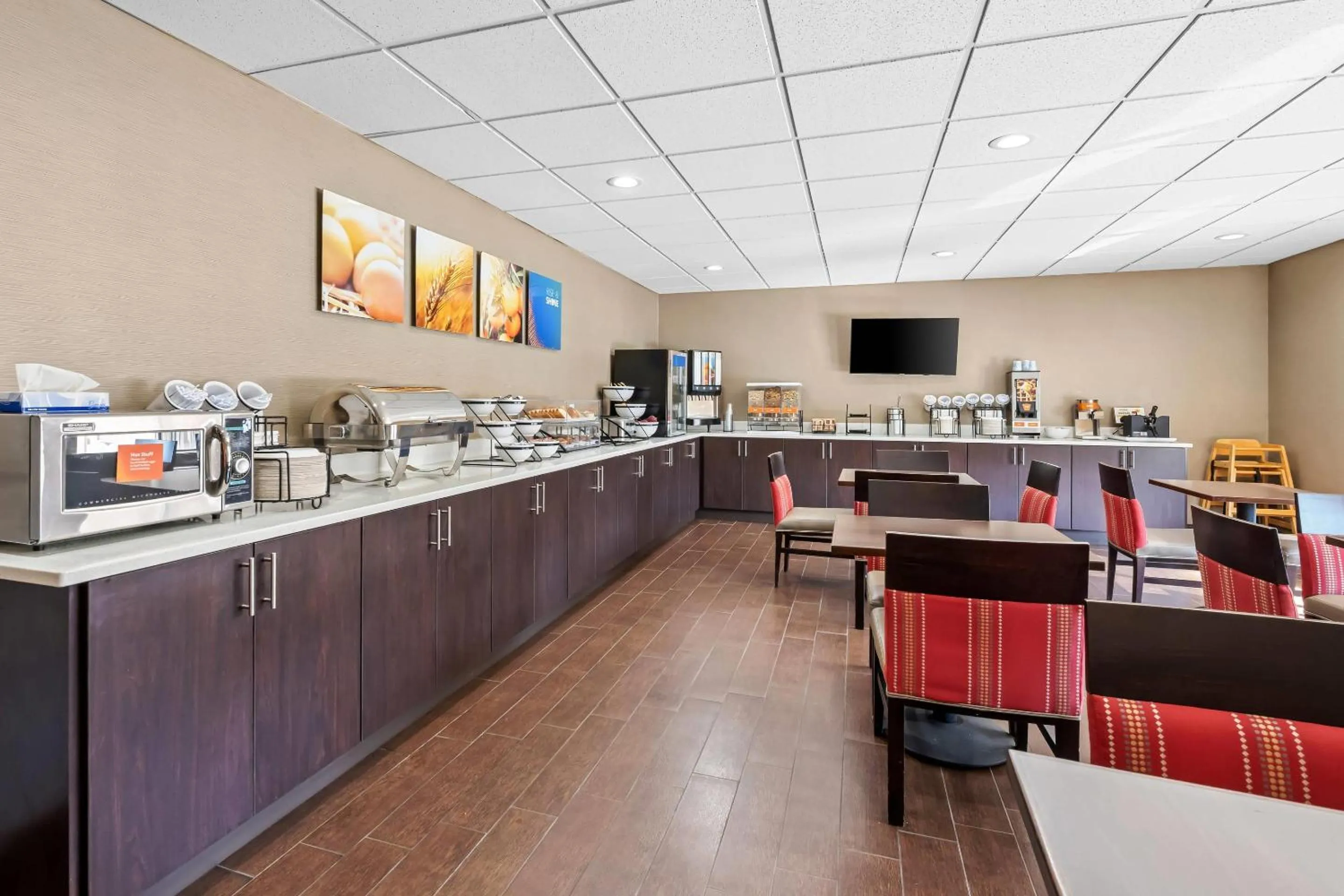 Breakfast in Comfort Inn & Suites Oxford South