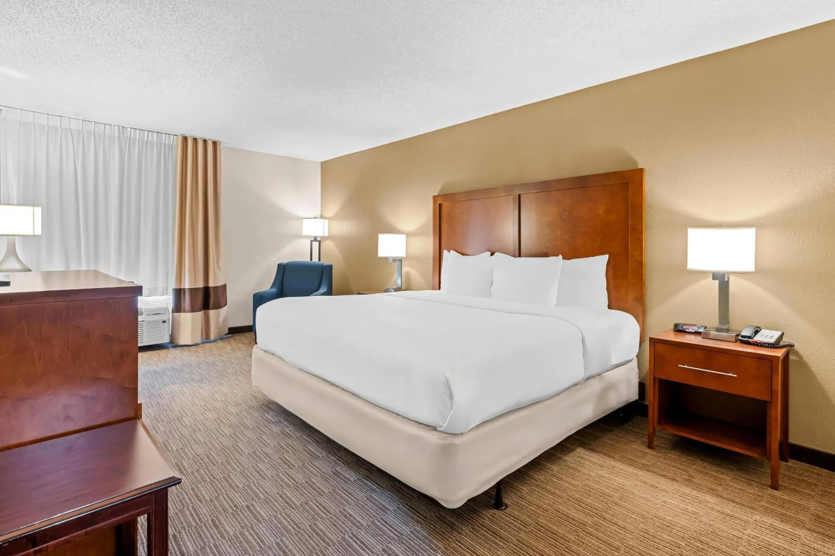 Bedroom, Bed in Comfort Inn & Suites Oxford South