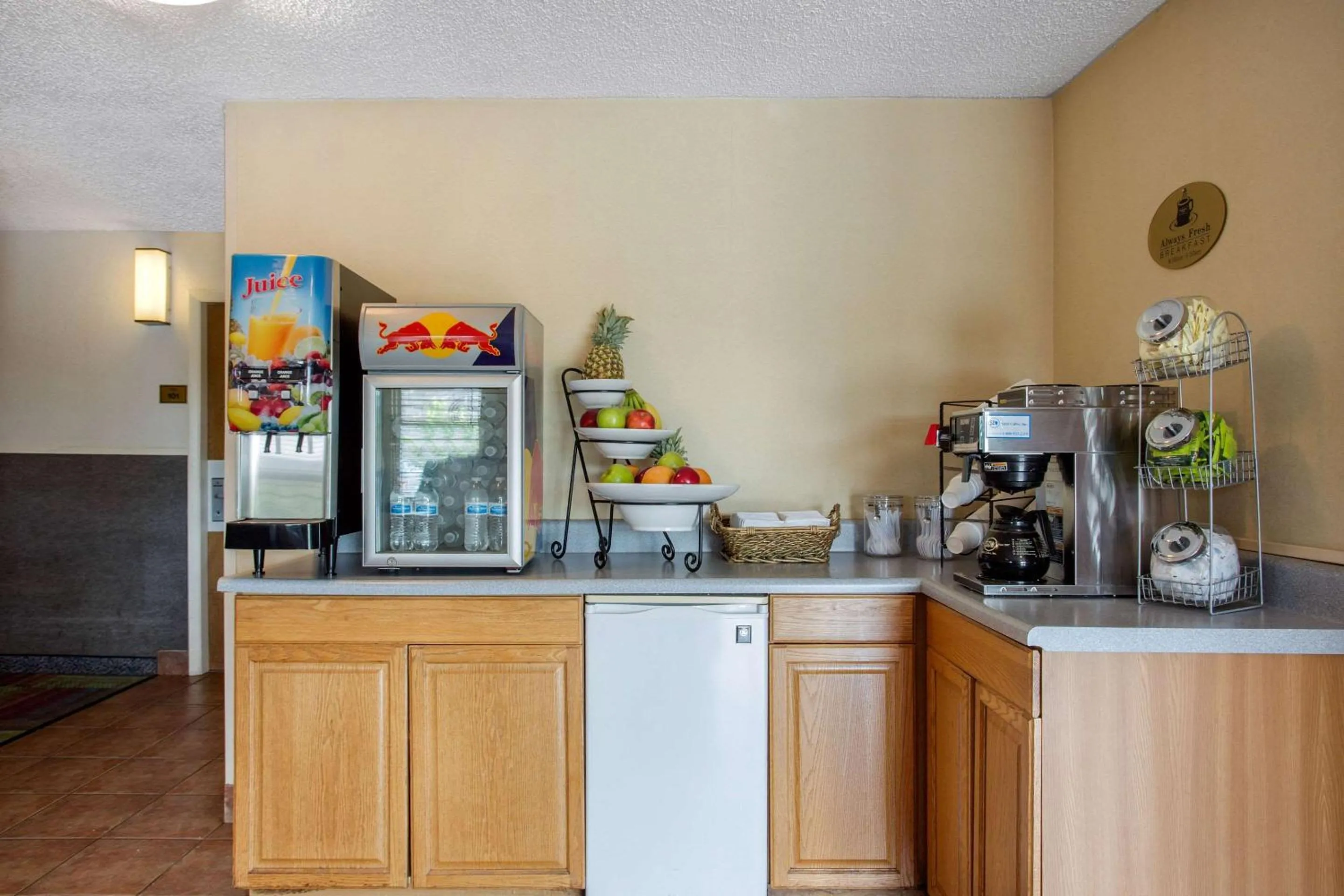 Restaurant/places to eat in Rodeway Inn Asheville