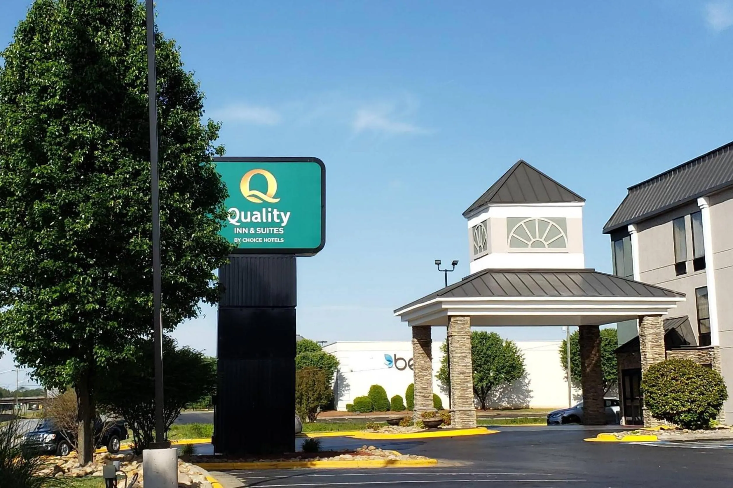 Property building in Quality Inn & Suites Lexington South