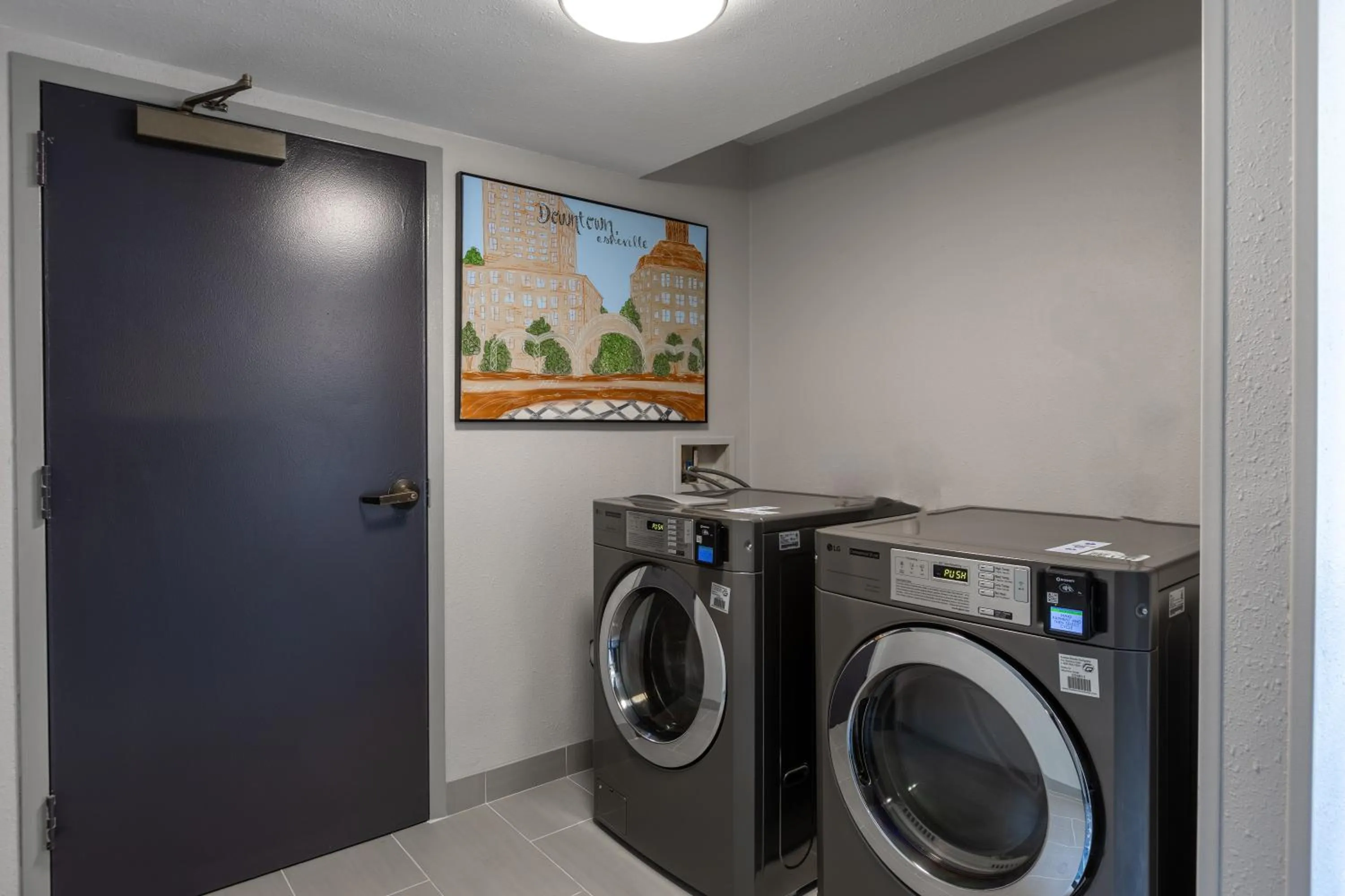 laundry in Rodeway Inn & Suites near Outlet Mall - Asheville